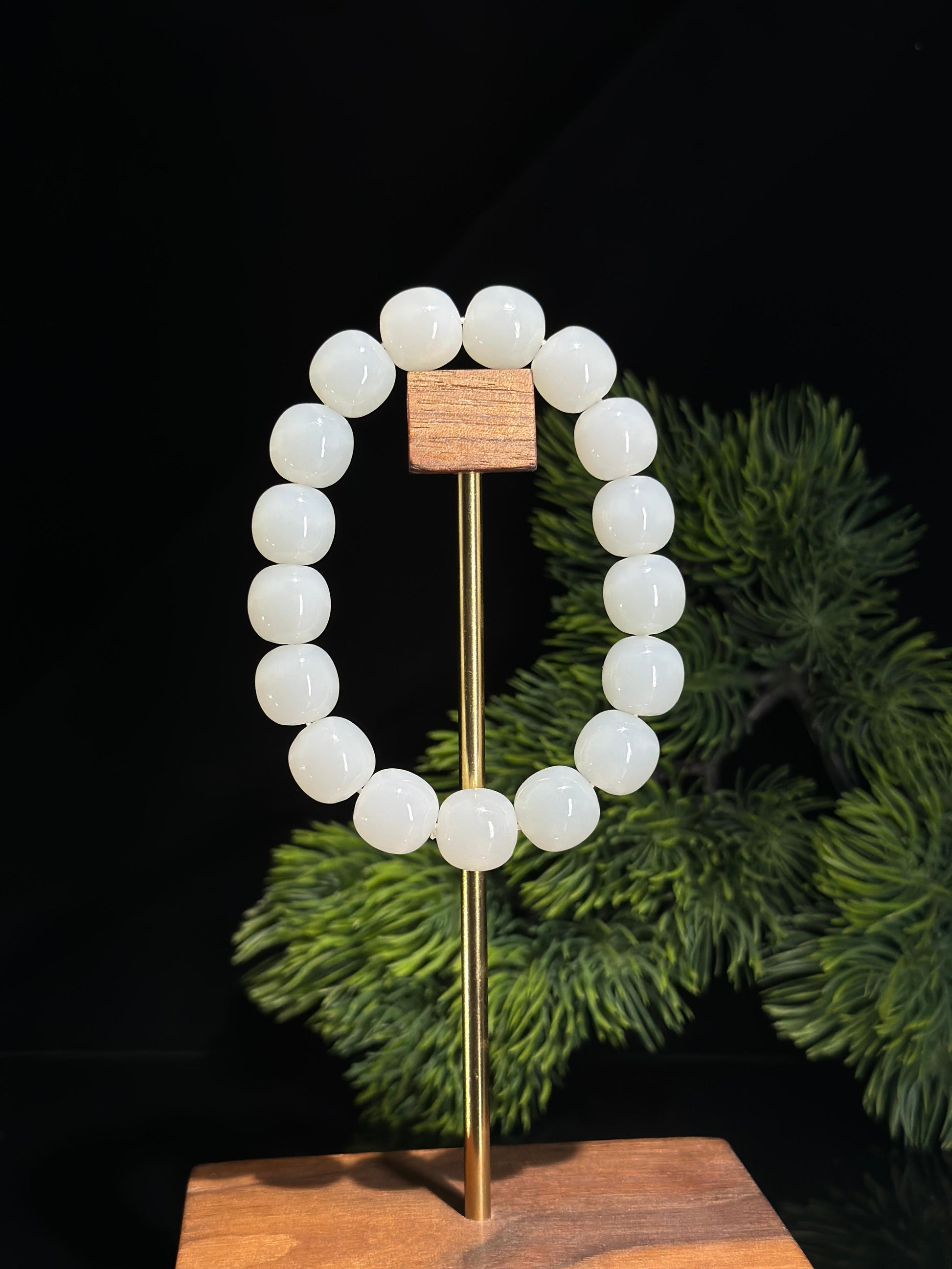 和田玉高品质白玉老型珠手串（17颗）（yc521685）