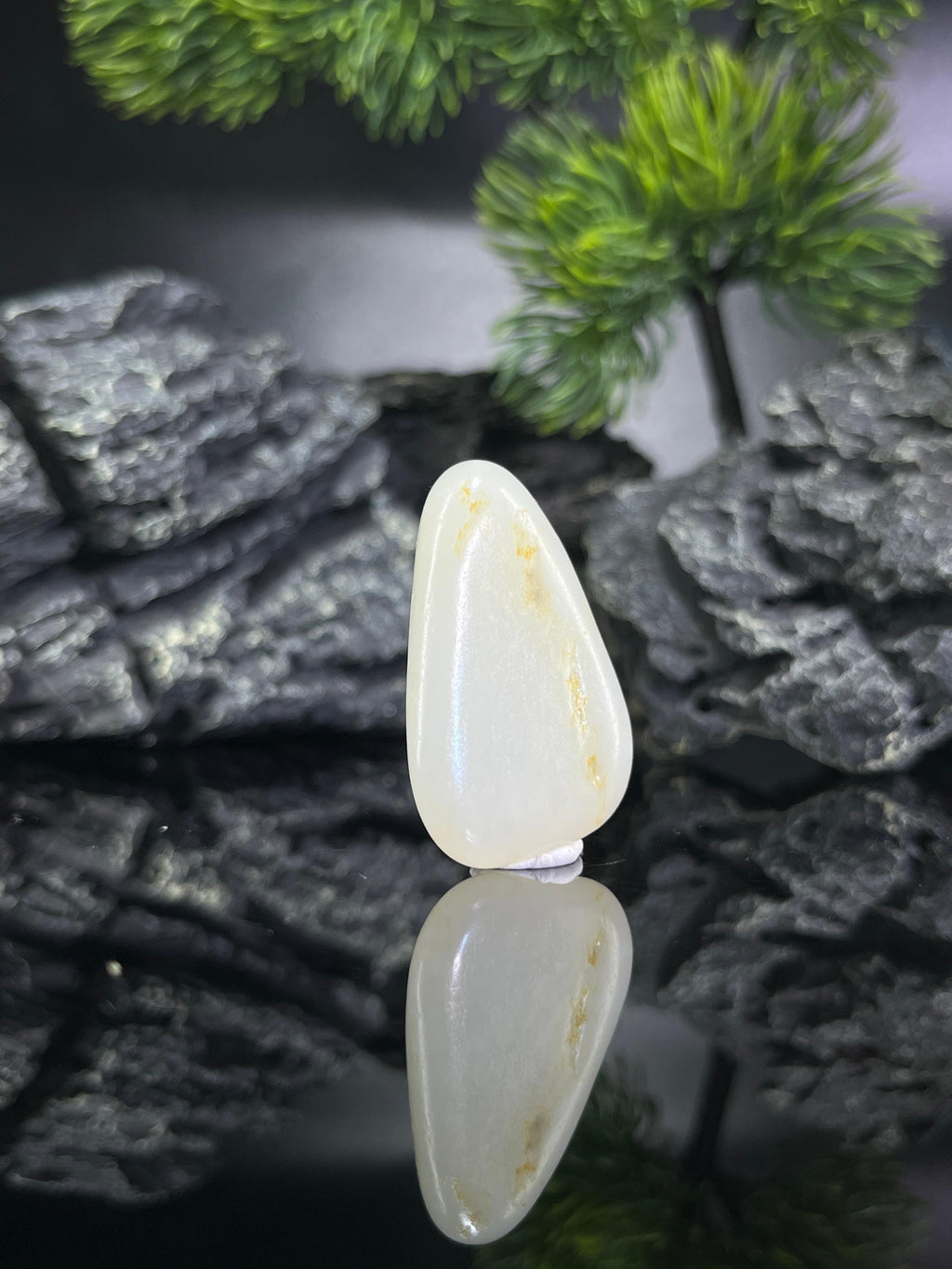 和田玉洒金皮一级白籽料原石（yc211906）