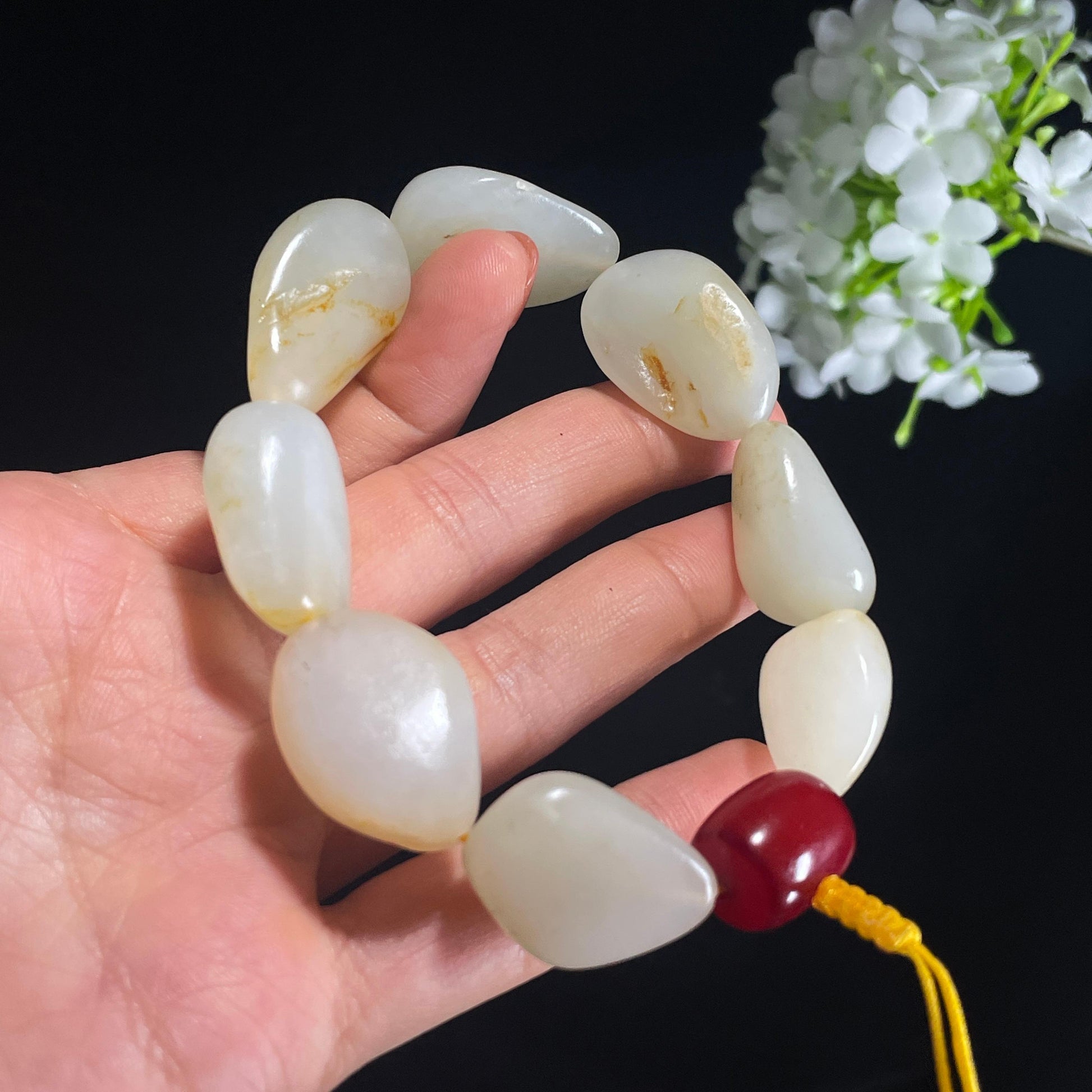 新疆天然和田玉白玉洒金皮籽料手串（yc401387）