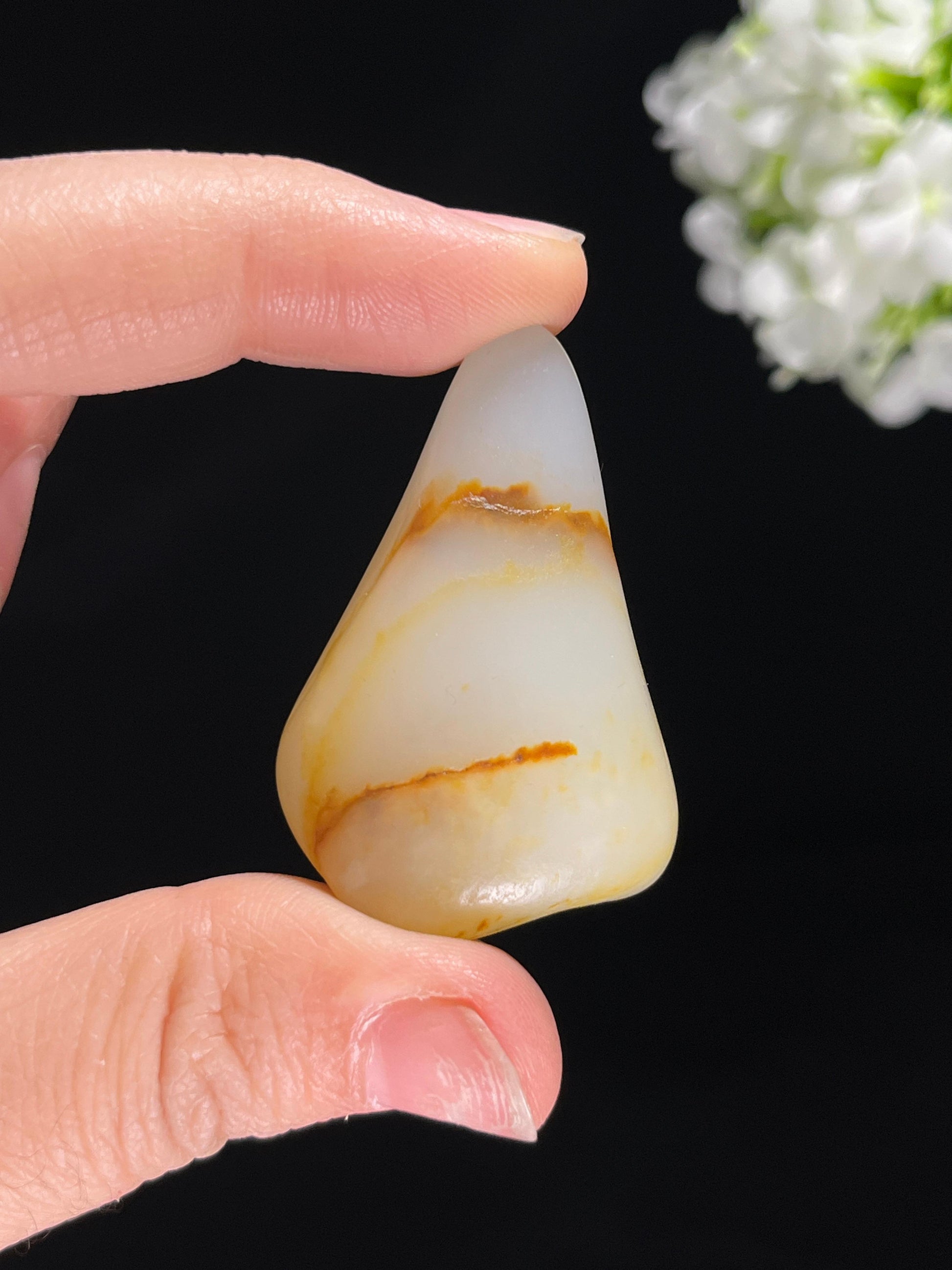 新疆和田玉洒金皮籽料原石挂件（yc255431）