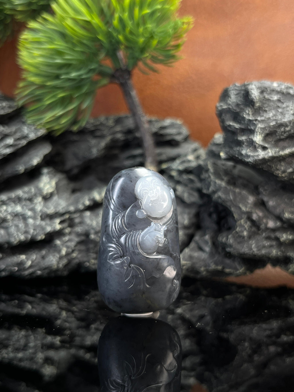 和田玉青花籽料弥勒佛雕刻挂件（yc222777）