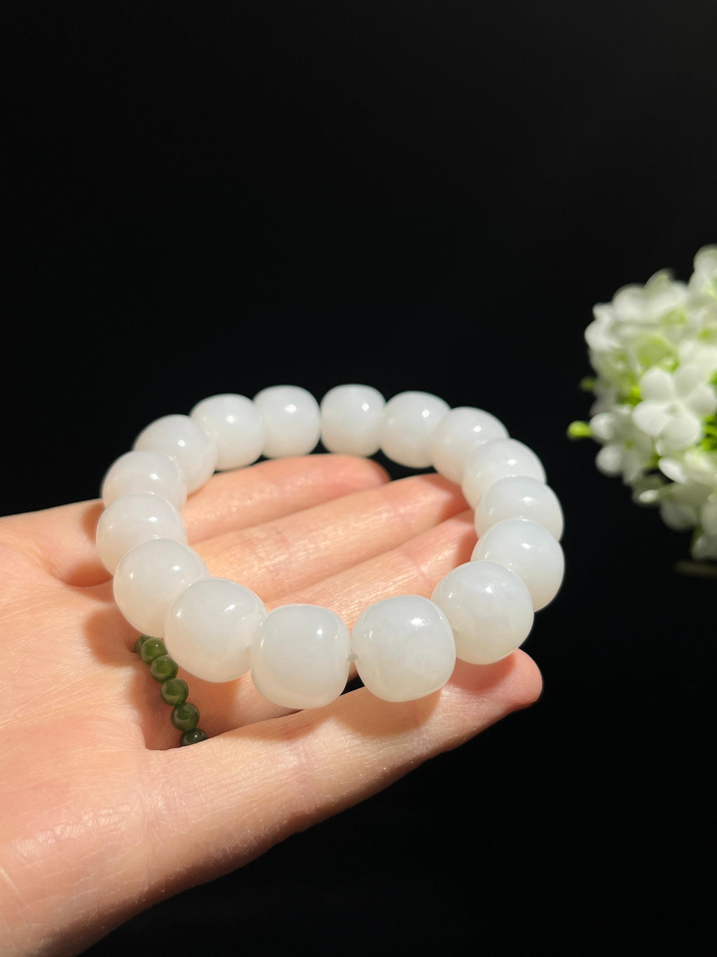 新疆天然和田玉白玉老型珠手串（yc258304）