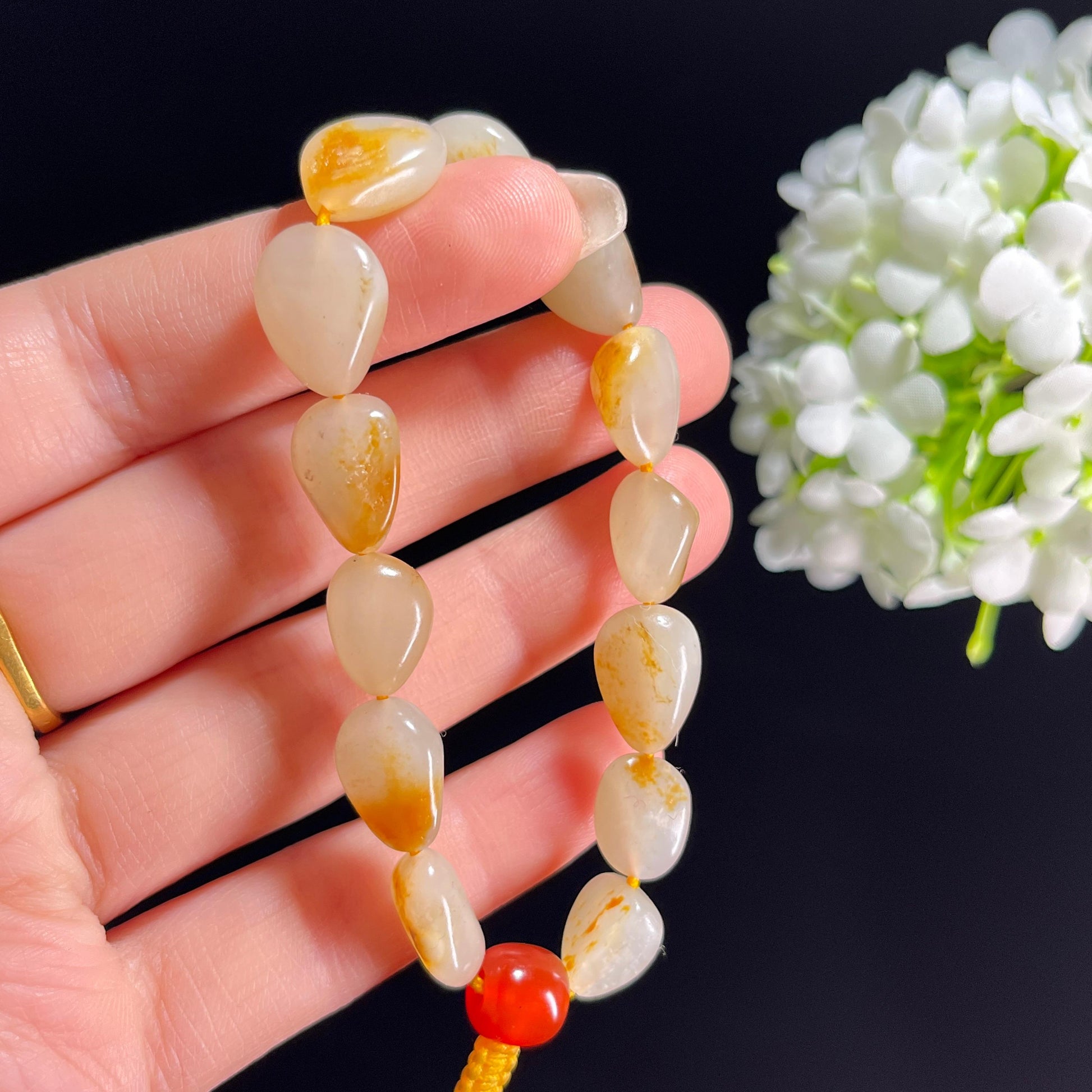 和田玉白玉洒金皮籽料原籽手串（yc332553）