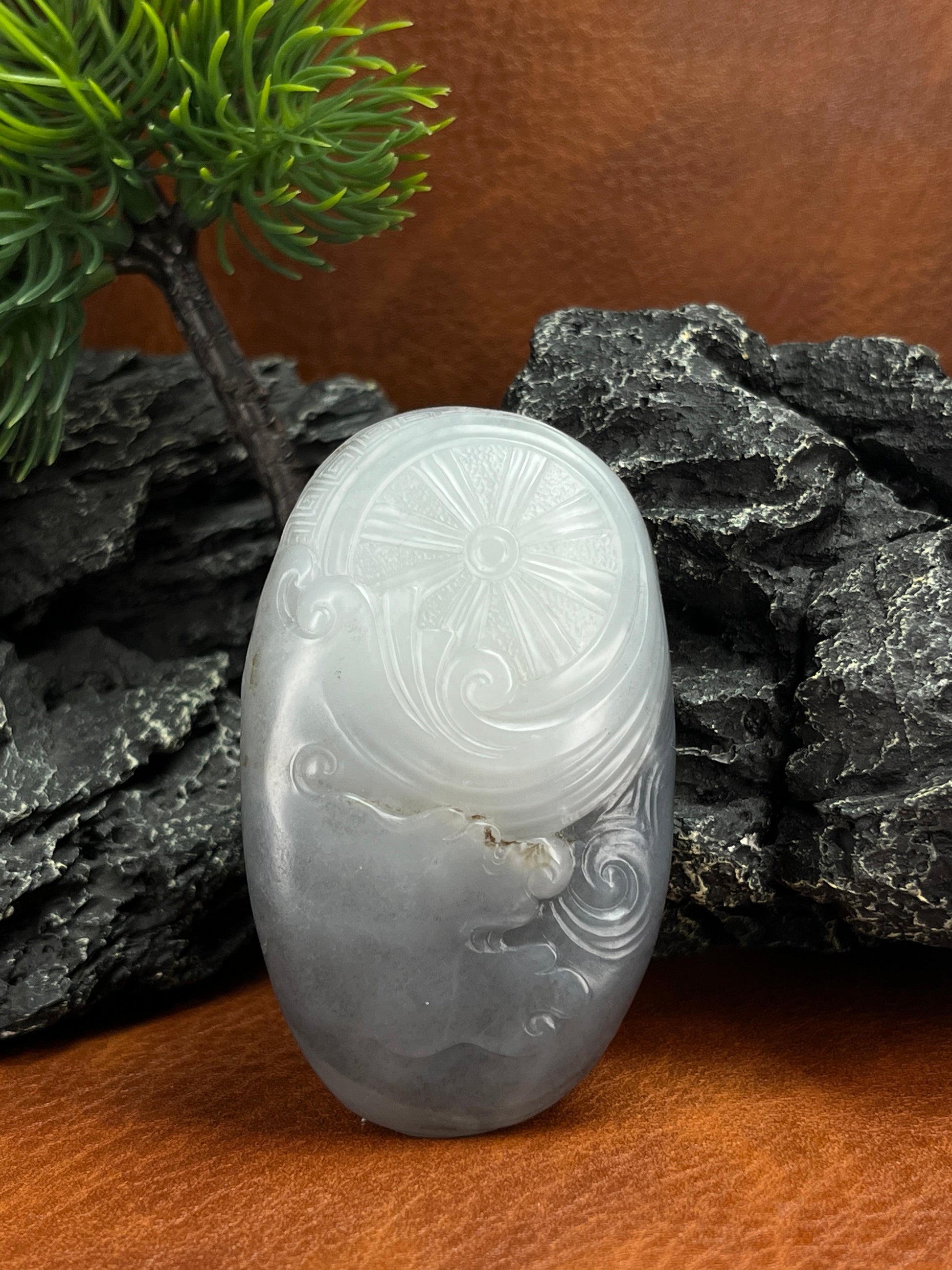 和田玉青花籽料“吉祥如意”雕刻手把件（yc222735）