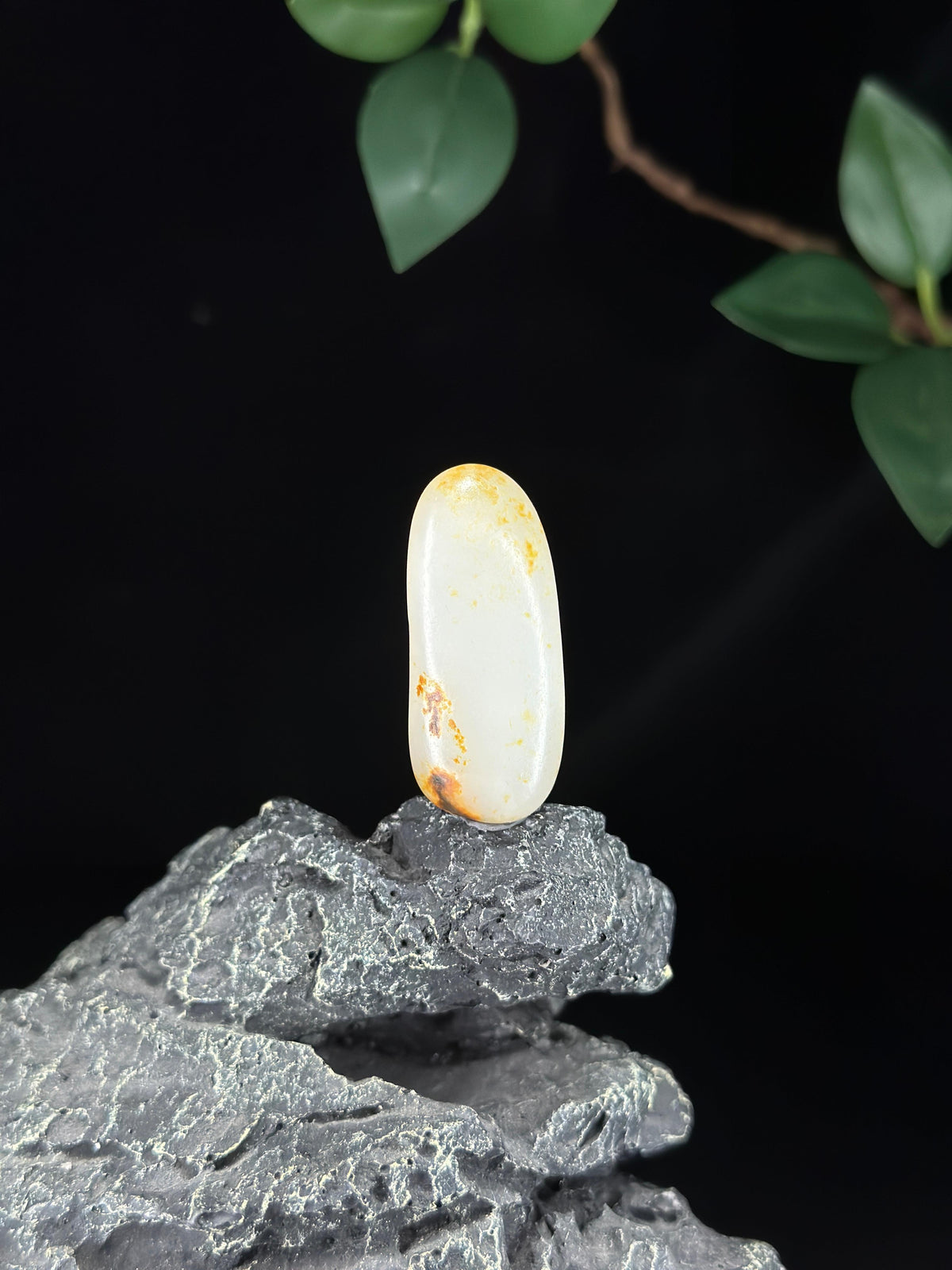 新疆和田玉精品白玉红皮洒金皮籽料挂件（yc755821）