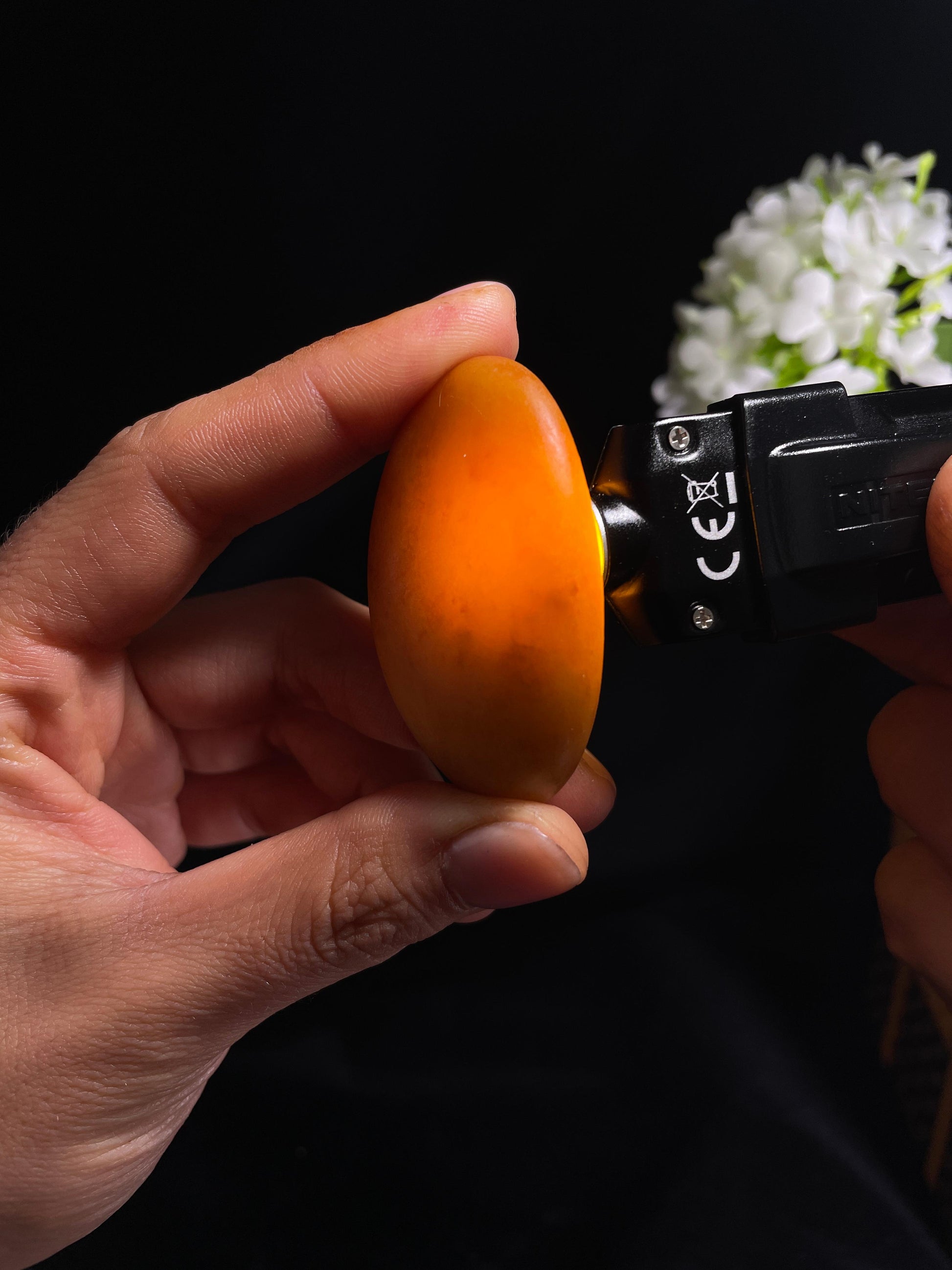 和田玉老熟黄沁籽料原石（yc265218）