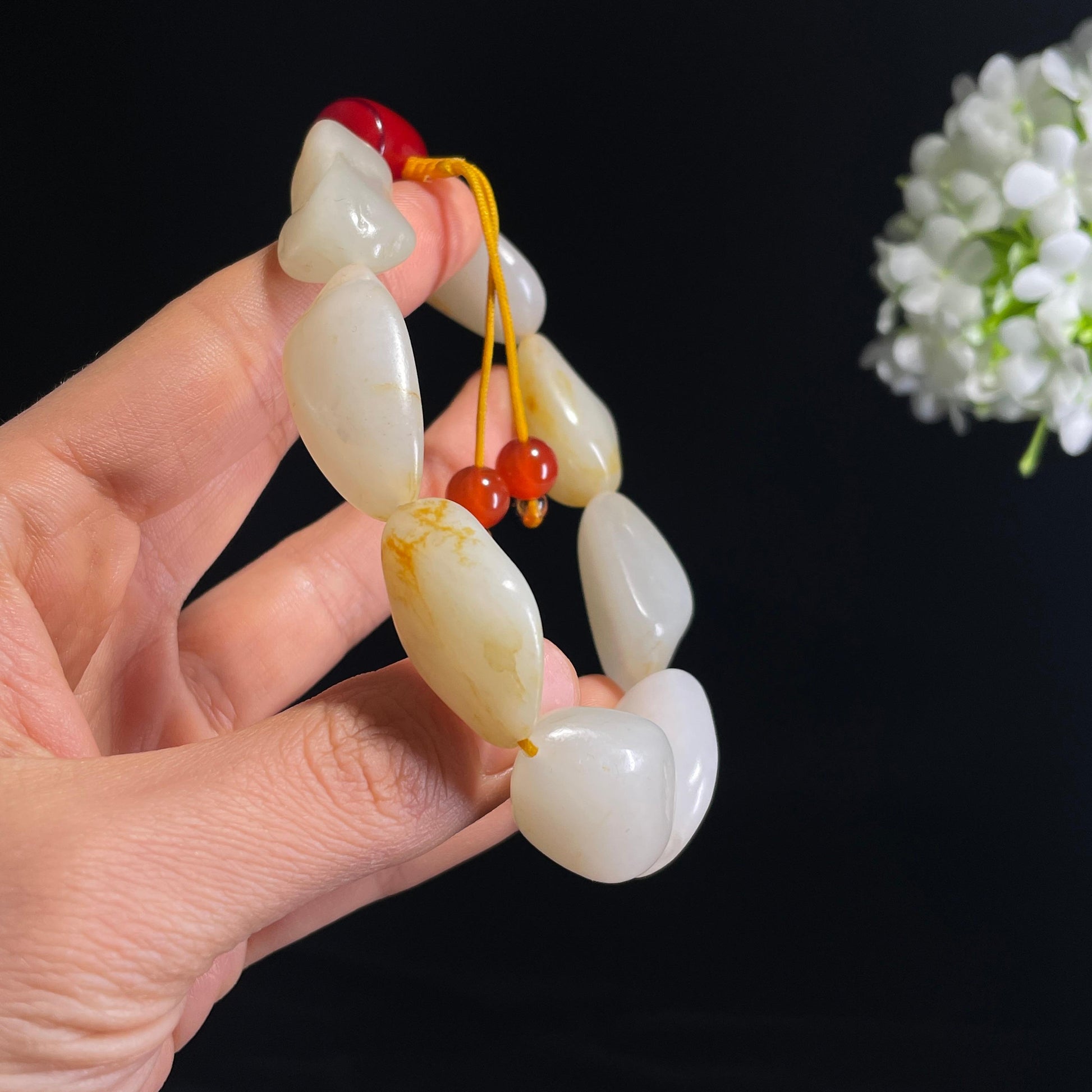 和田玉白玉洒金皮“清瑶串月”籽料原籽手串（yc320305）