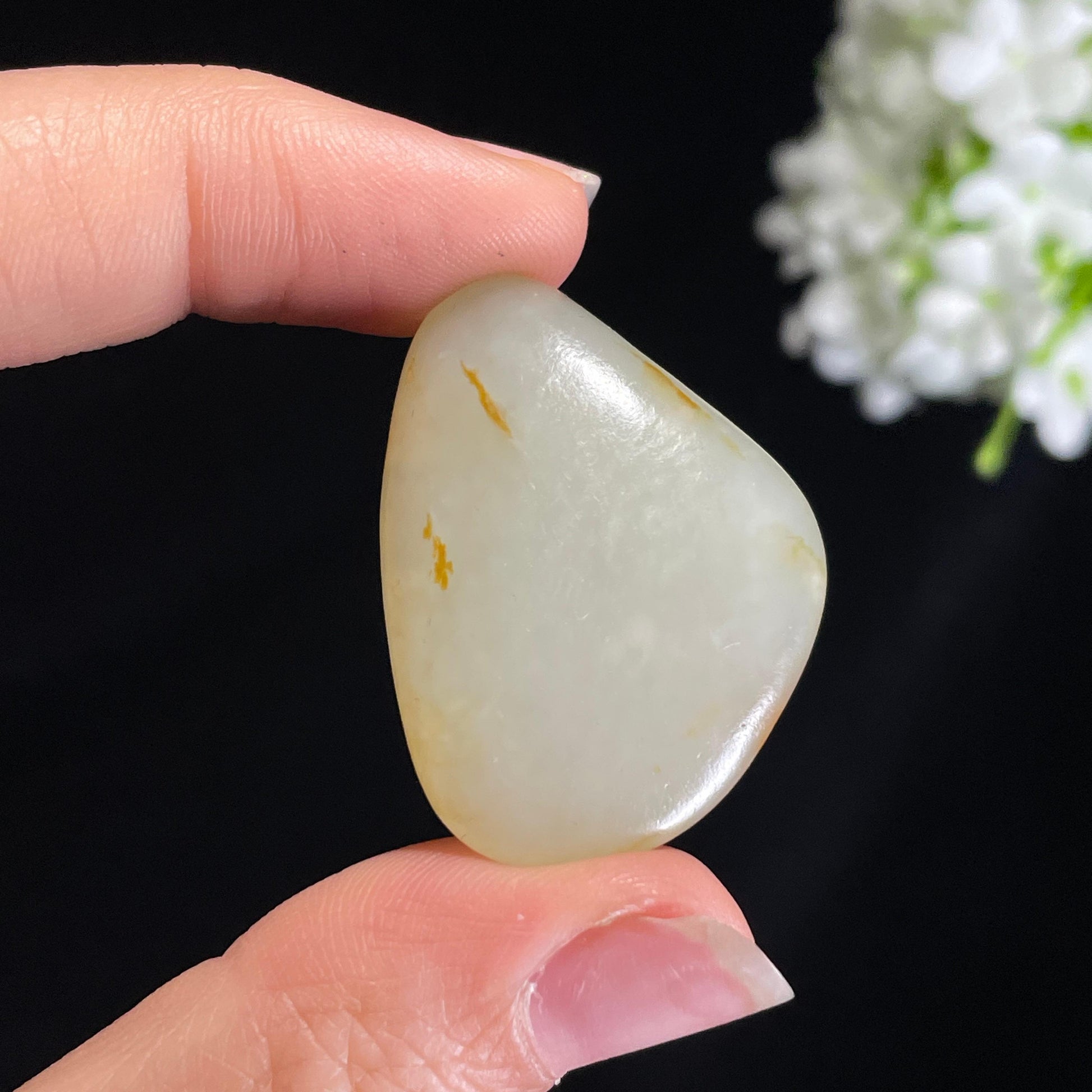 和田玉白玉“红砂缀玉”聚红皮籽料（yc416525）
