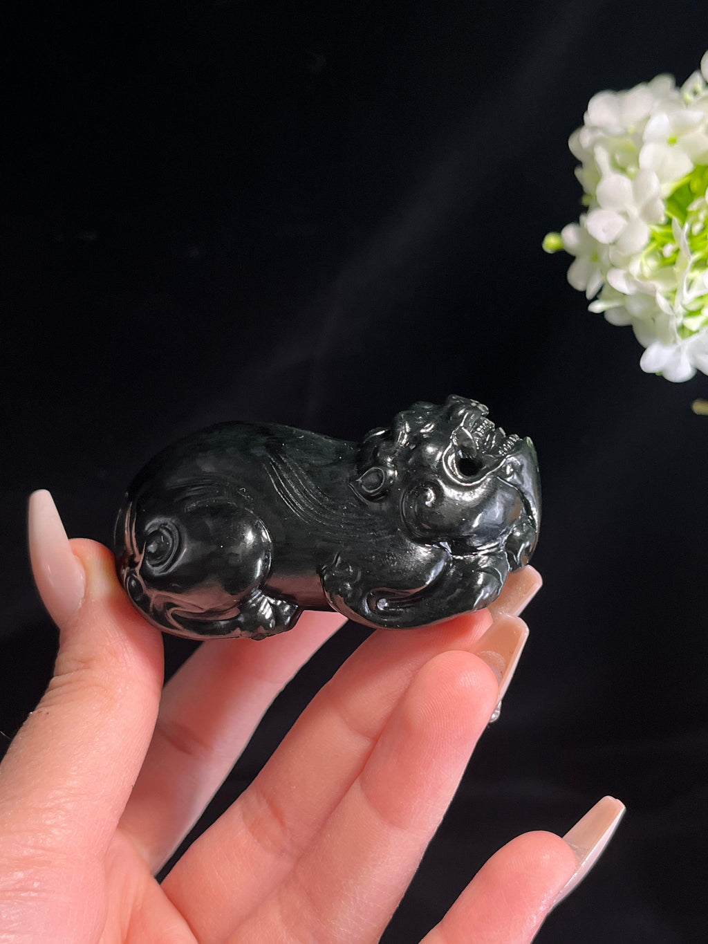 新疆天然和田玉塔青料貔貅“招财进宝”小手把件（yc260255）