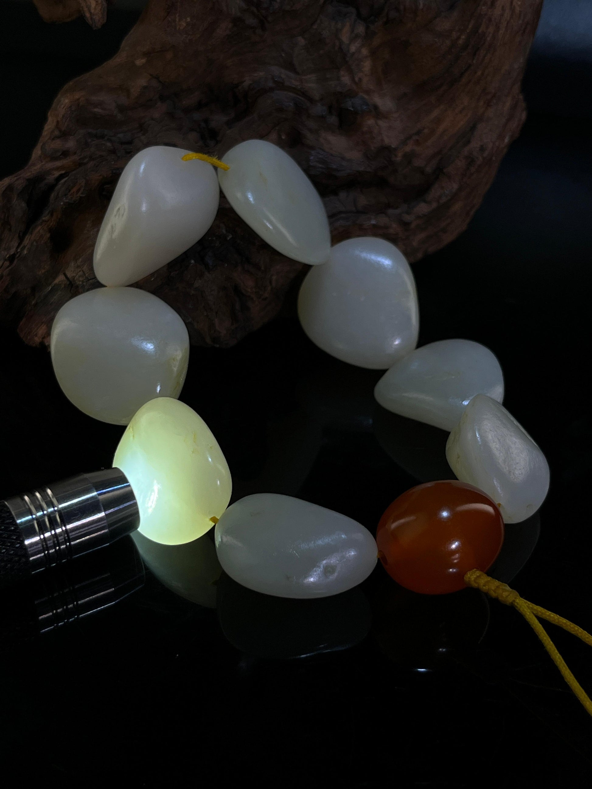 新疆和田玉光白籽手串（yc229354）