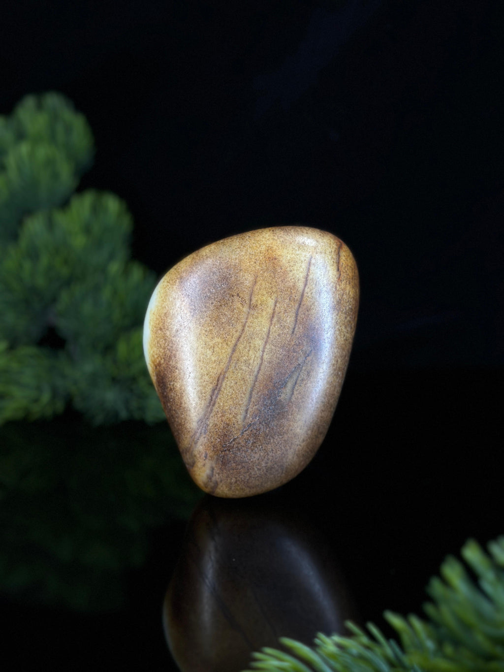 新疆天然和田玉大开门黑红皮秋梨皮籽料（yc471616）