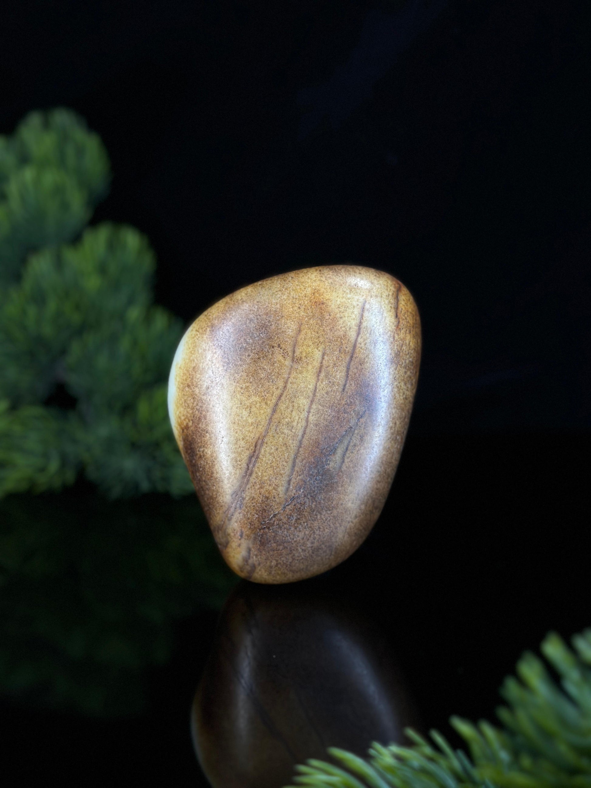 新疆天然和田玉大开门黑红皮秋梨皮籽料（yc471616）