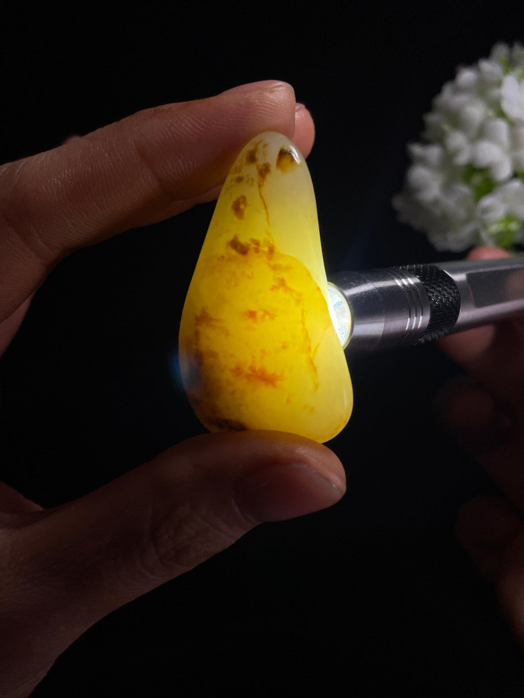 和田玉白玉聚红皮籽料原石（yc265492）