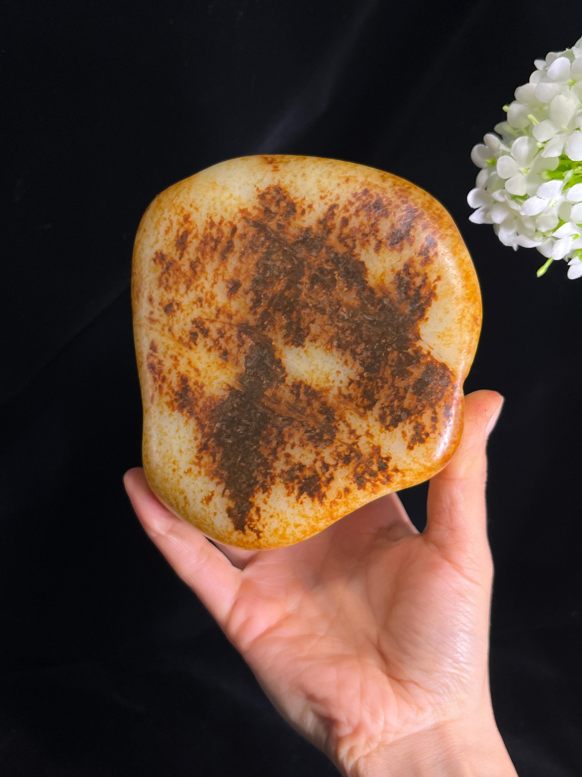 新疆天然和田玉籽料原石洒金皮摆件（yc269647）