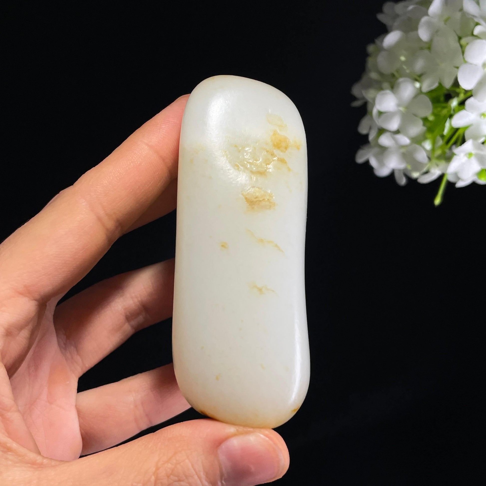 和田玉一级白“薄暮金霭”洒金皮籽料（yc358786）