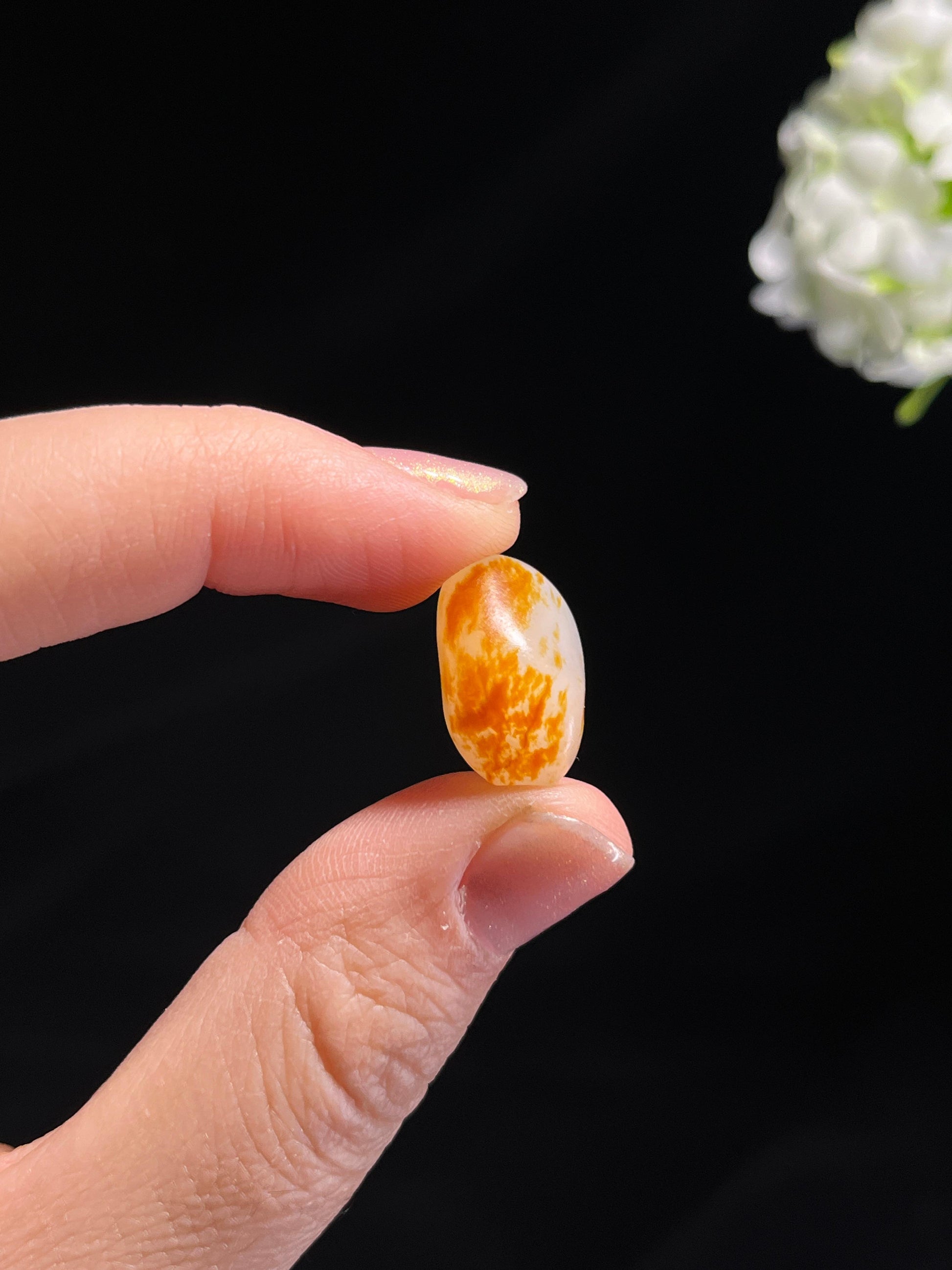 和田玉聚红皮籽料原石（yc264604）