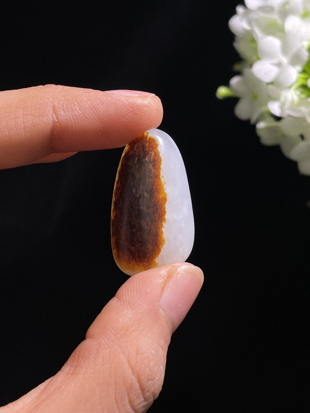 和田玉一级白红皮白肉“半壁江山”籽料原石（yc260836）