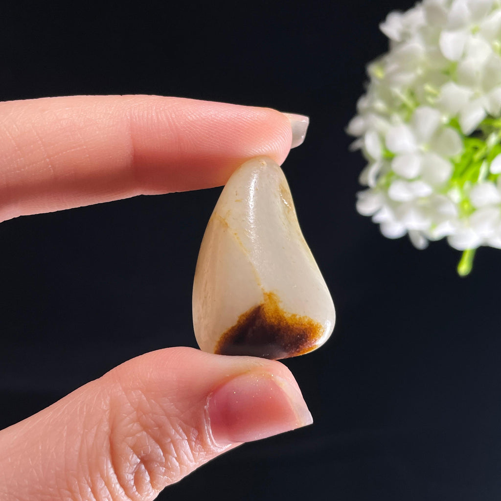 和田玉白玉“墨渚凝脂”黑红皮籽料（yc408786）