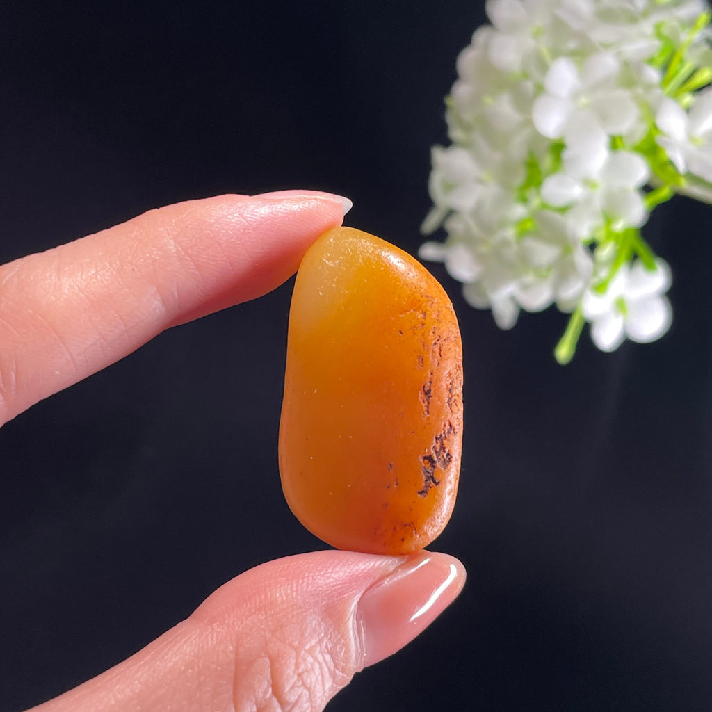 和田玉“暖砂凝脂”白玉红沁皮籽料（yc422621）