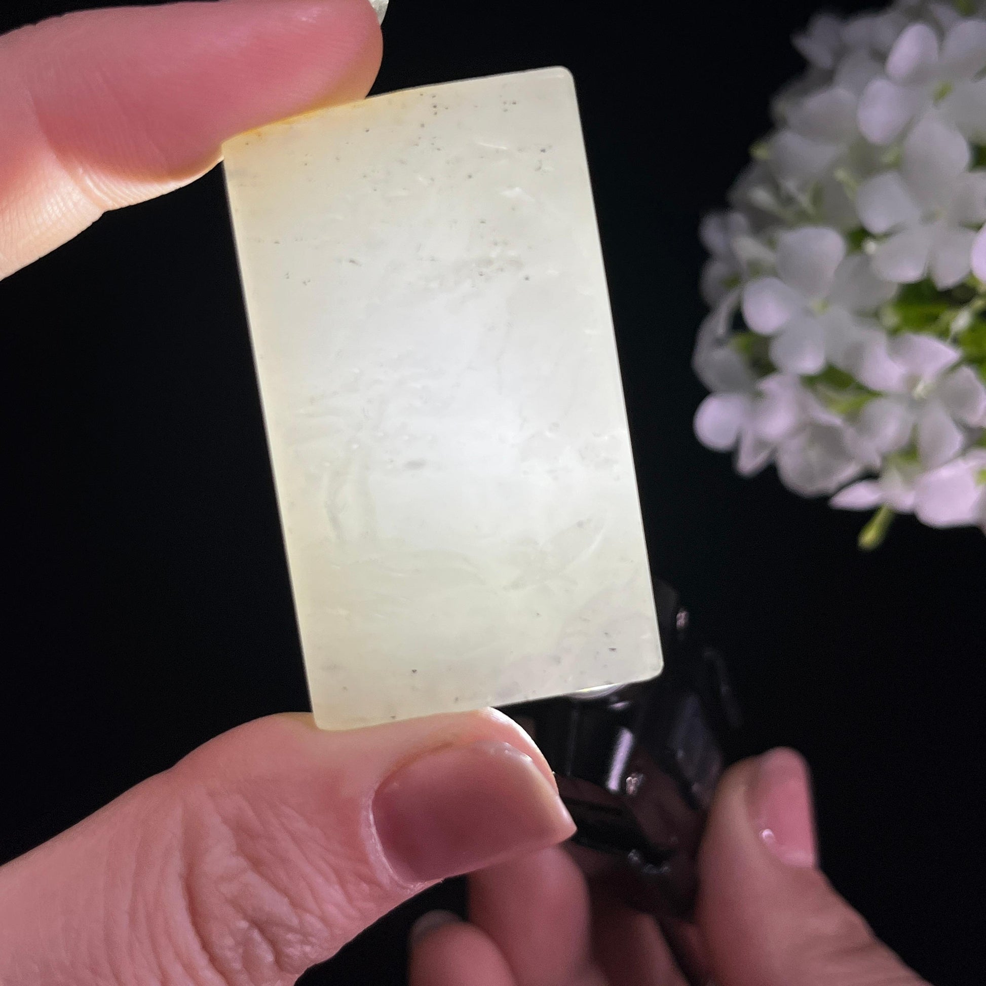 和田玉带墨青花“终南山下”籽料雕刻挂件（yc284636）