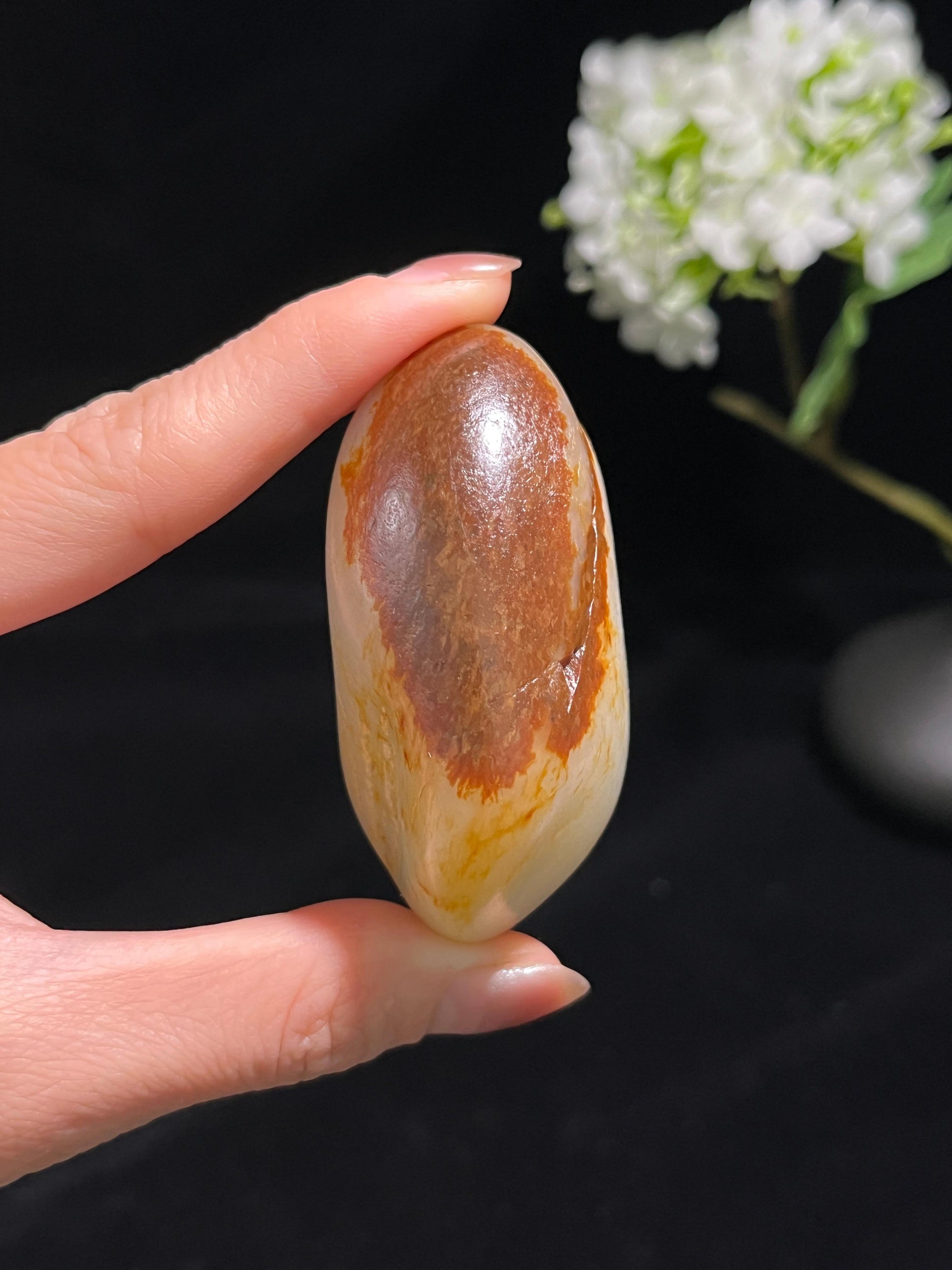 新疆和田玉收藏级天地聚红皮籽料原石（yc253579）