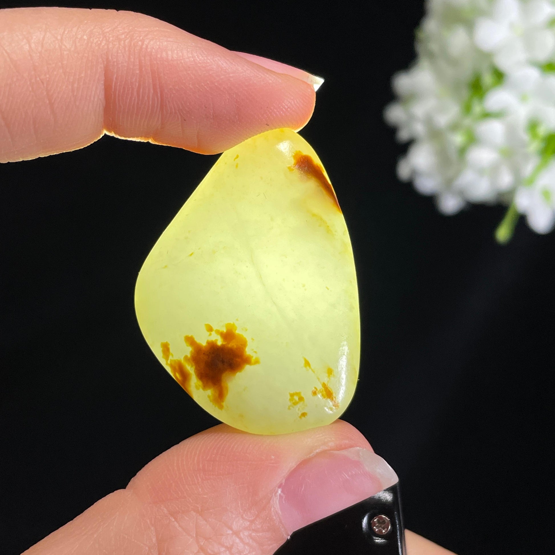 和田玉白玉“红砂缀玉”聚红皮籽料（yc416525）