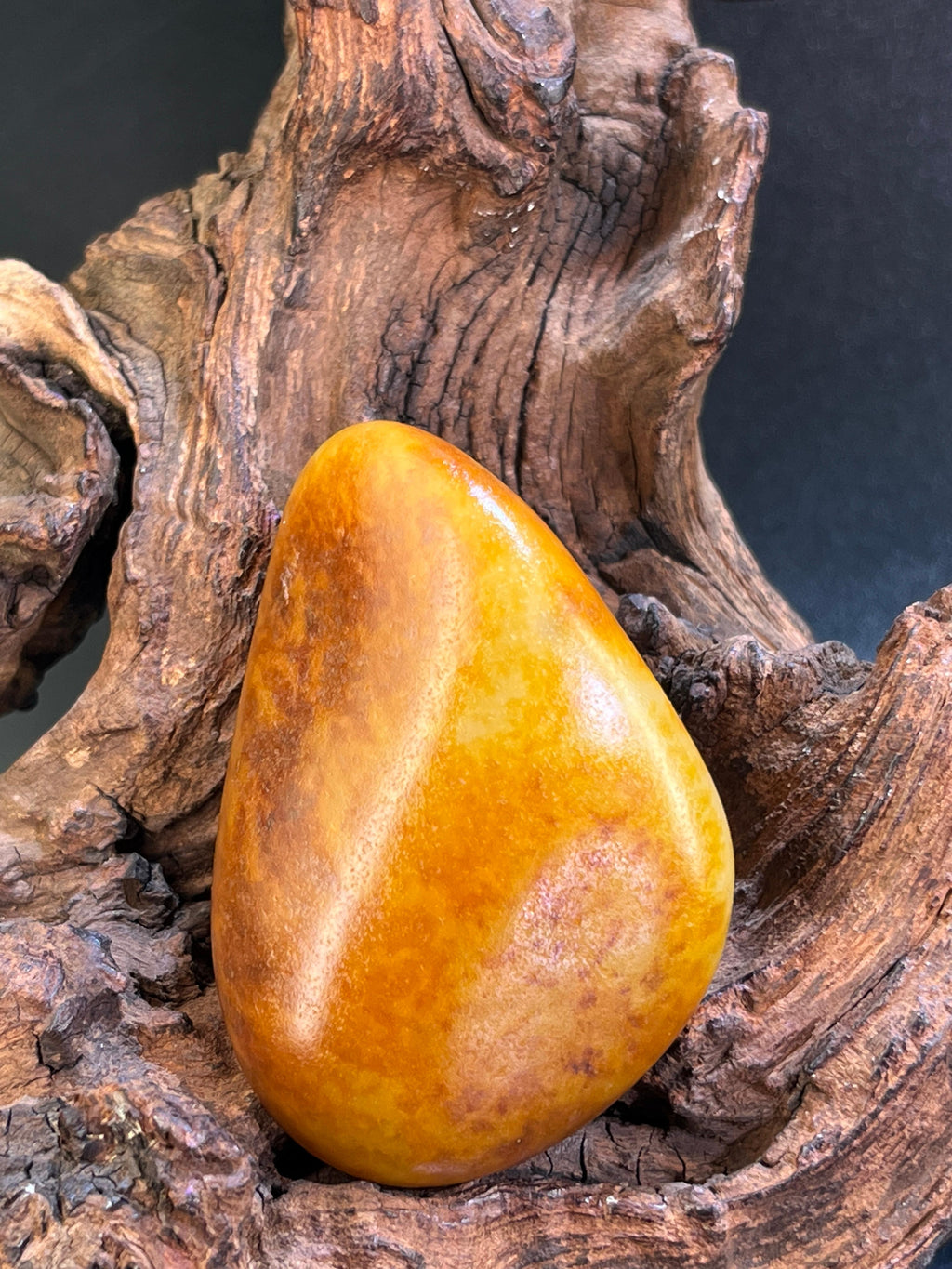 新疆和田玉黄沁籽料原石（yc229361）