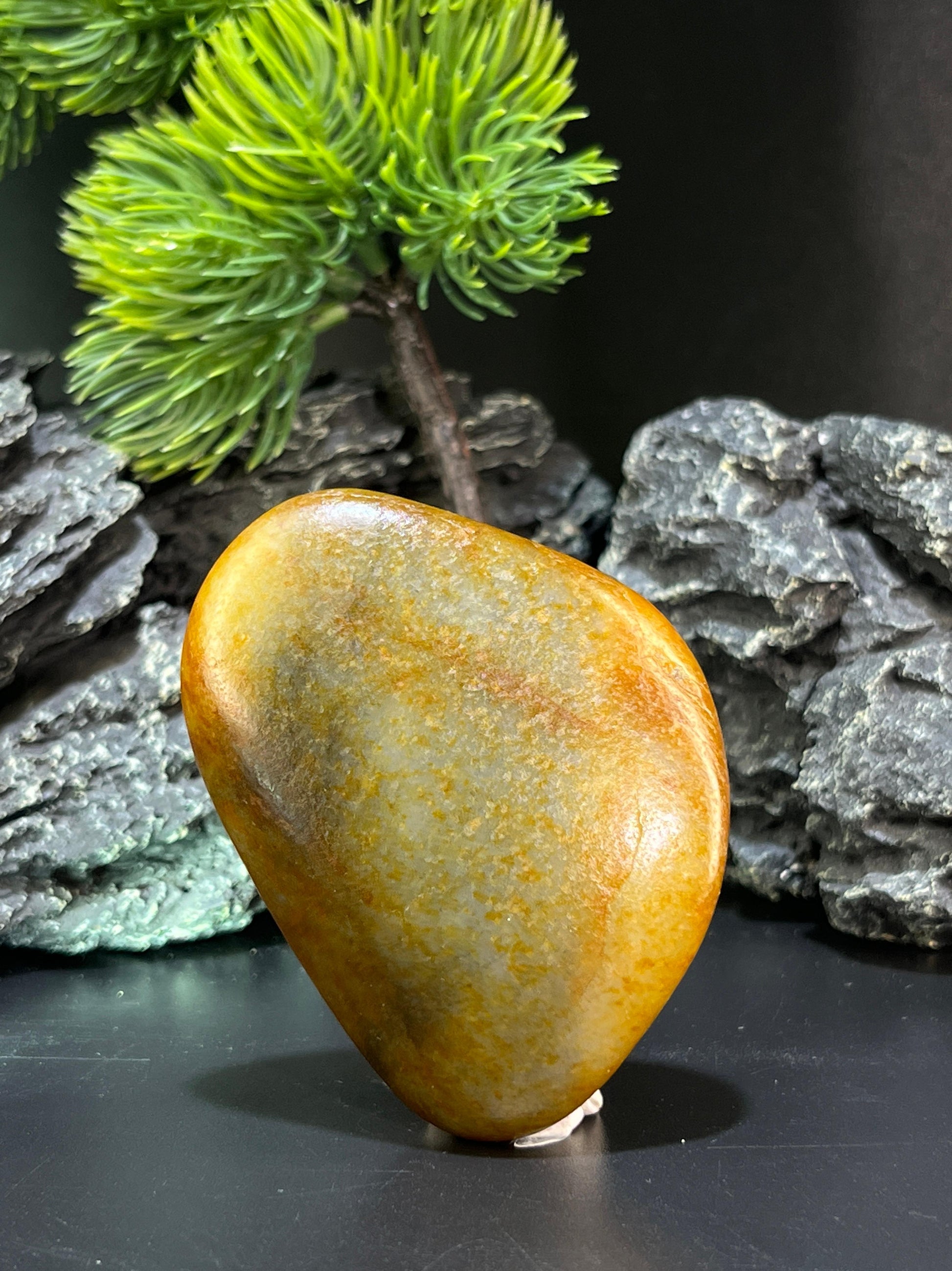新疆天然和田玉青花洒金皮籽料原石手把件（yc224186）