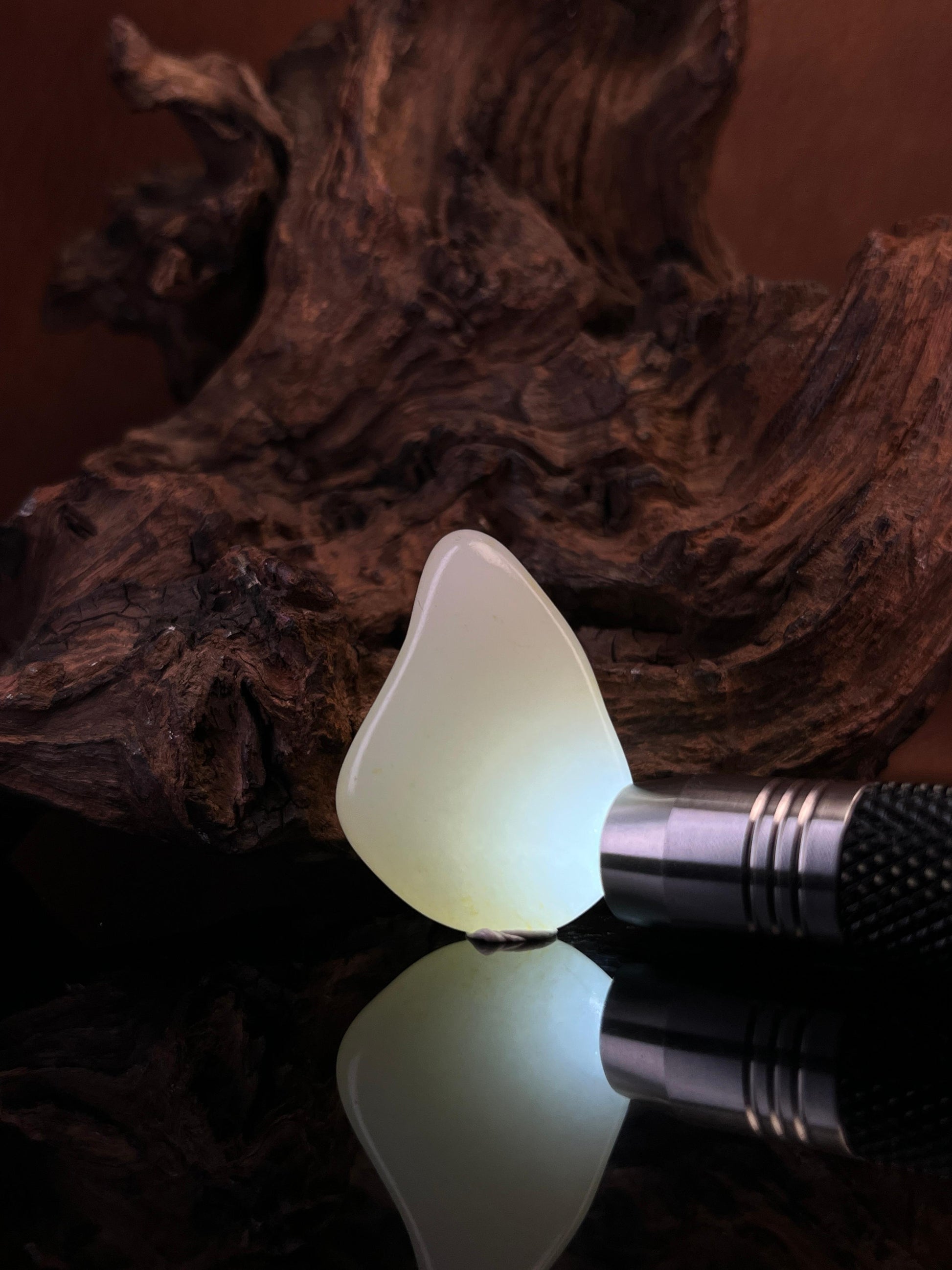 新疆和田玉洒金皮籽料原石包金挂件（yc228169）