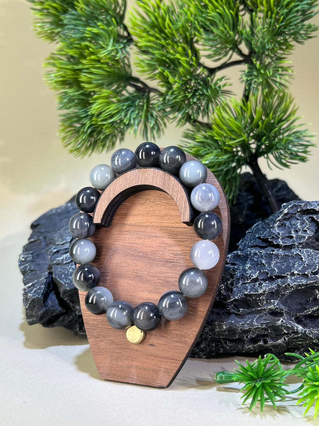 和田玉青花带猫眼籽料多宝串（12.5卡）（yc222820）