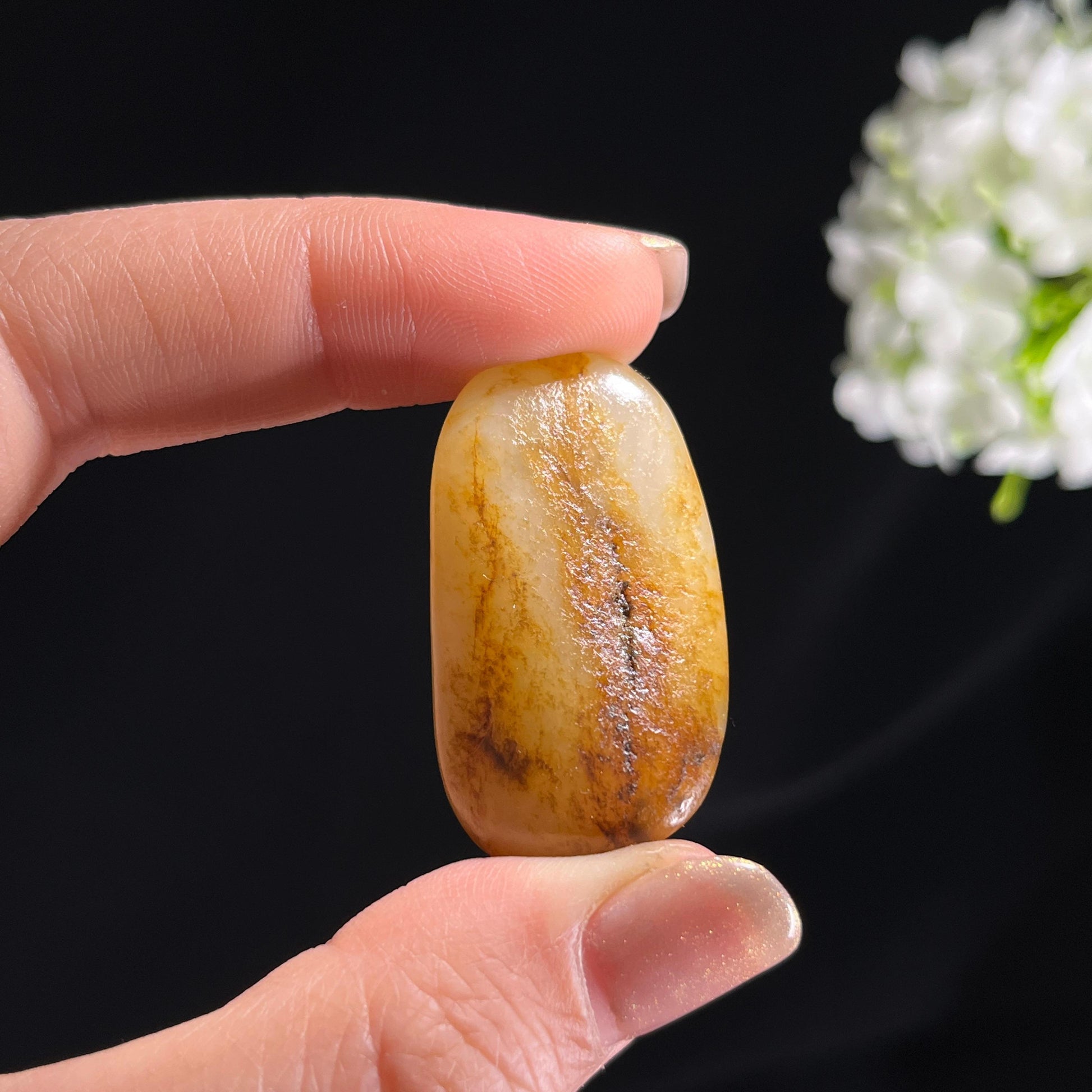和田玉黄沁秋梨皮籽料原石（yc298006）