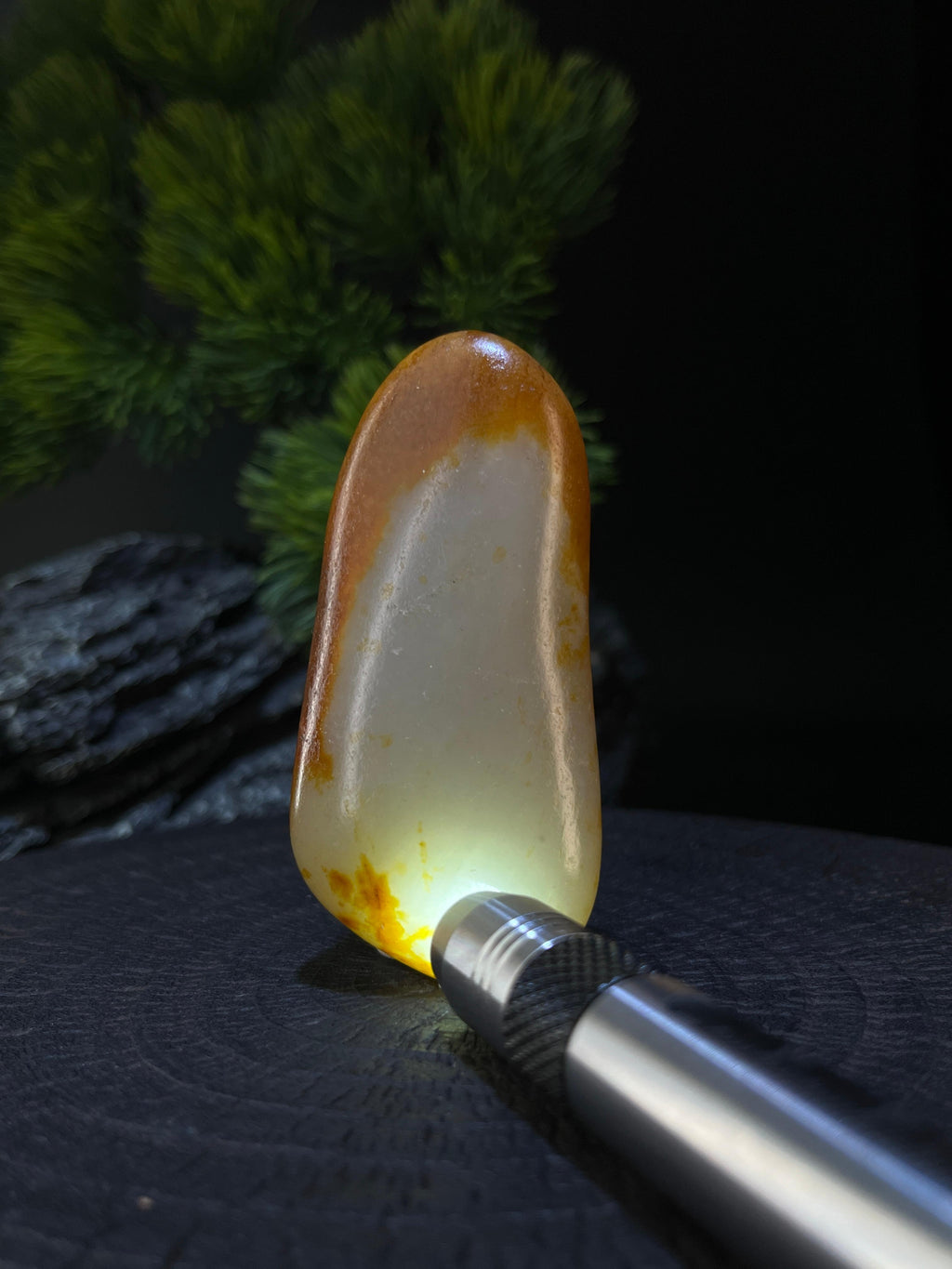 和田玉黄油皮带青籽料挂件（yc228080）