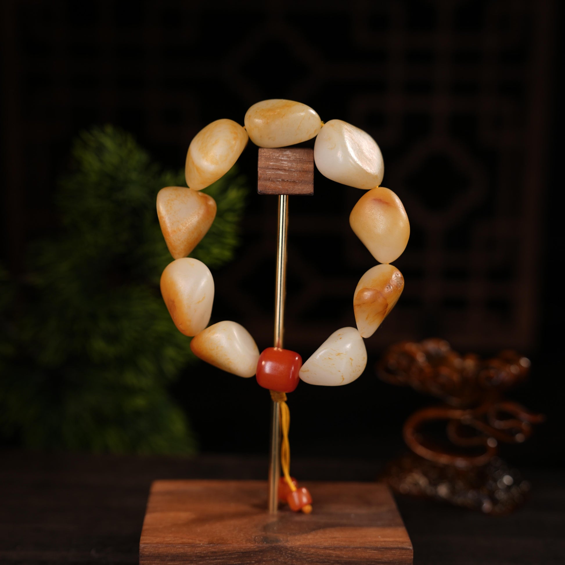 新疆和田玉白玉洒金皮聚红皮珍品原籽手串（yc455824）