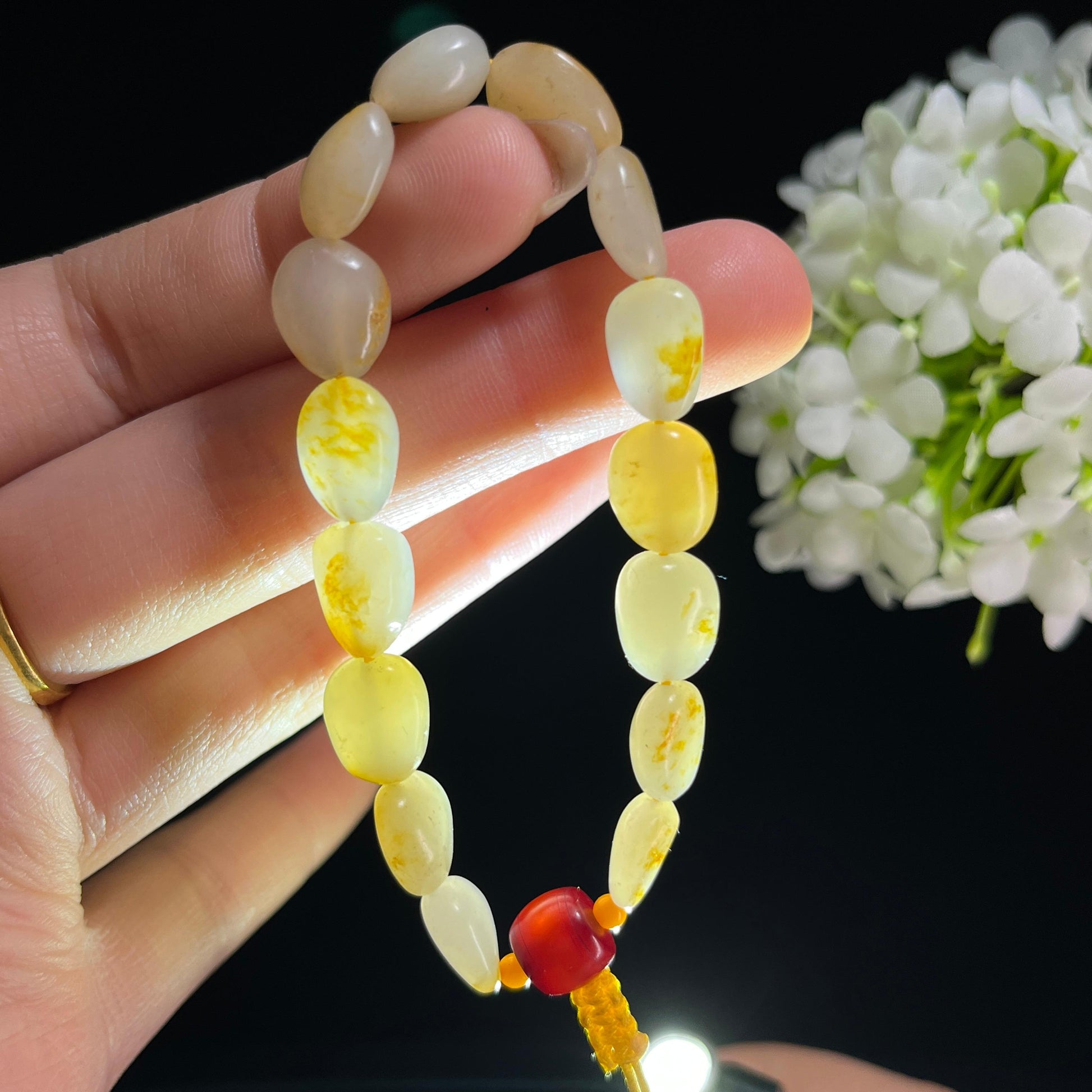 和田玉白玉洒金皮籽料原籽手串（yc332535）