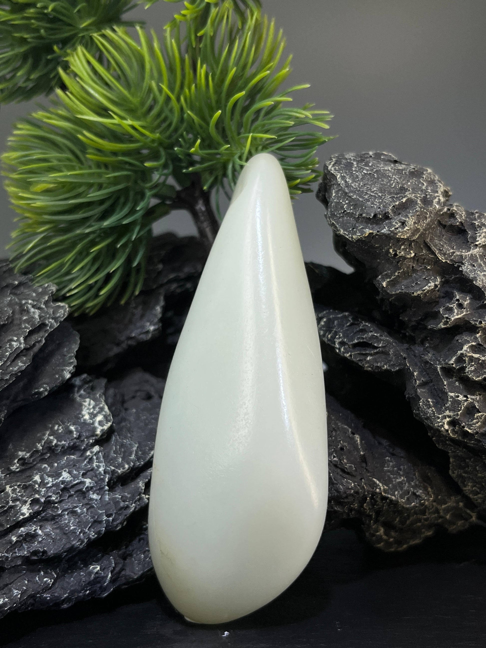 新疆和田白玉“凝脂水滴”籽料原石手把件（yc226847）