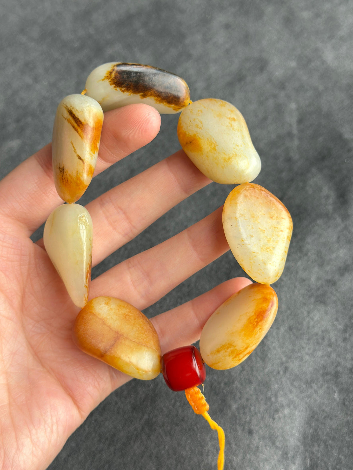 珍品新疆和田玉籽料洒金皮原籽手串（7颗）（yc783151）