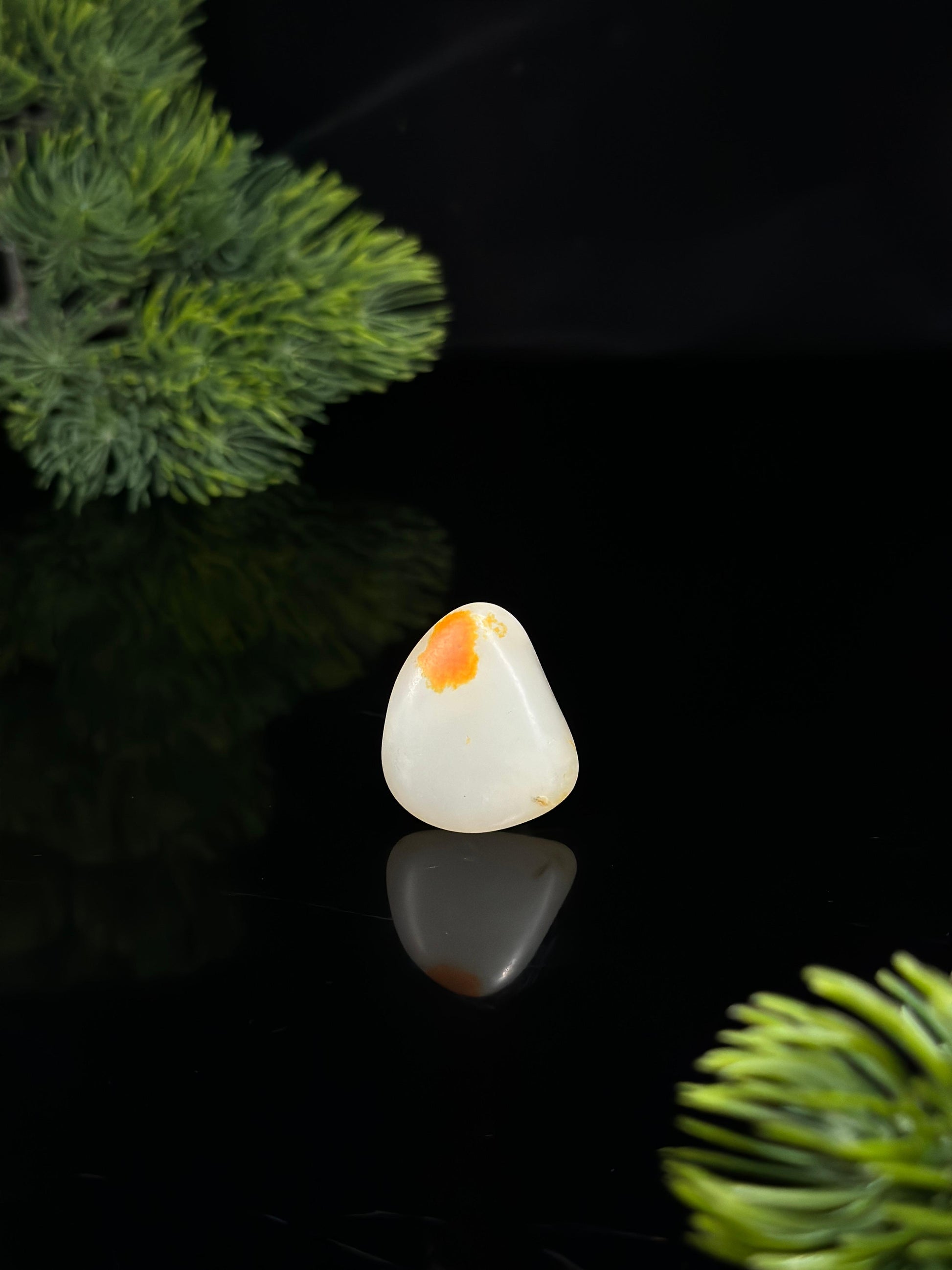新疆和田玉一级白聚红皮珍品挂件籽（yc478664）