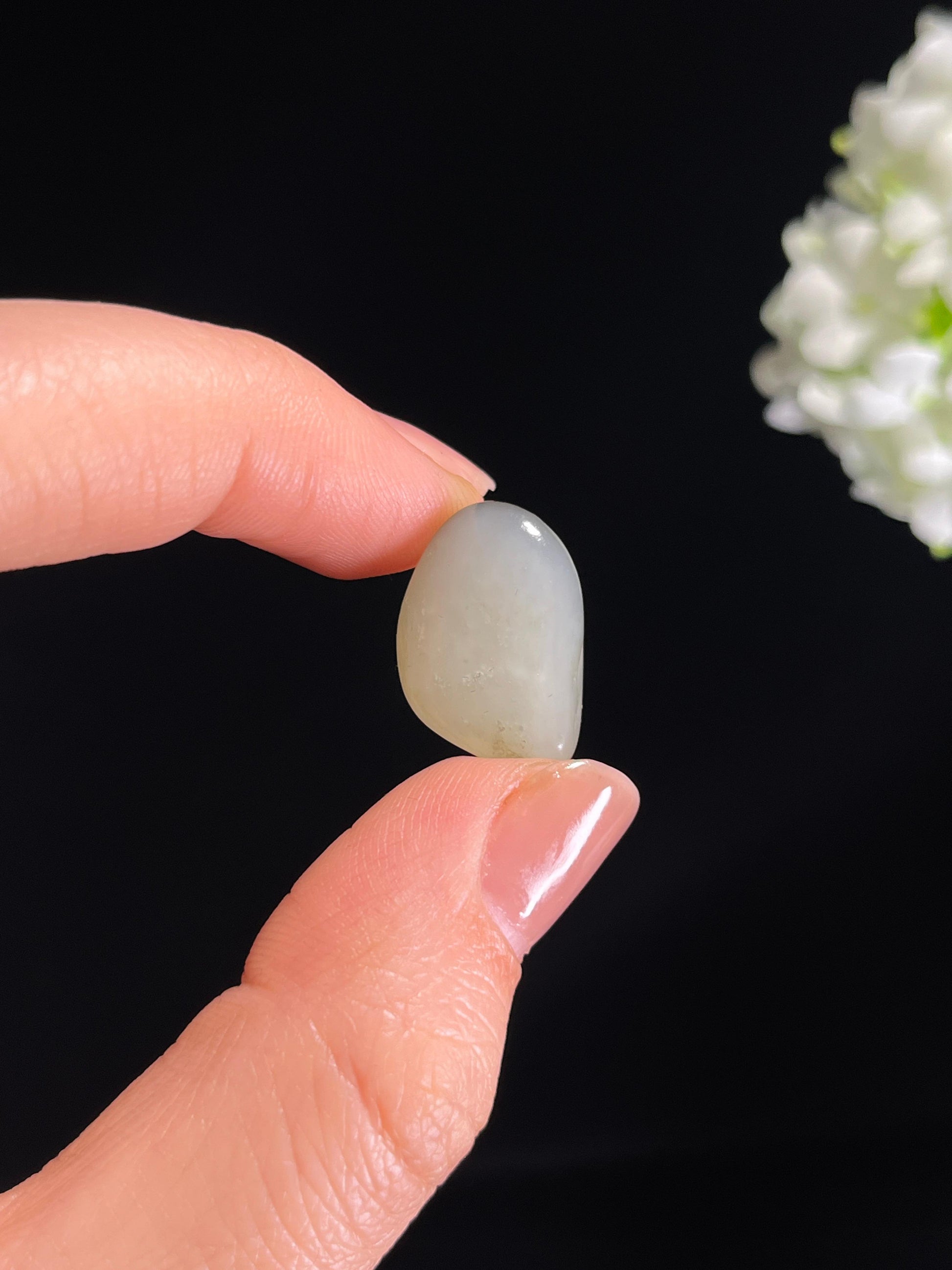 和田玉白玉聚黑皮“墨晕染玉”籽料原石（yc278740）