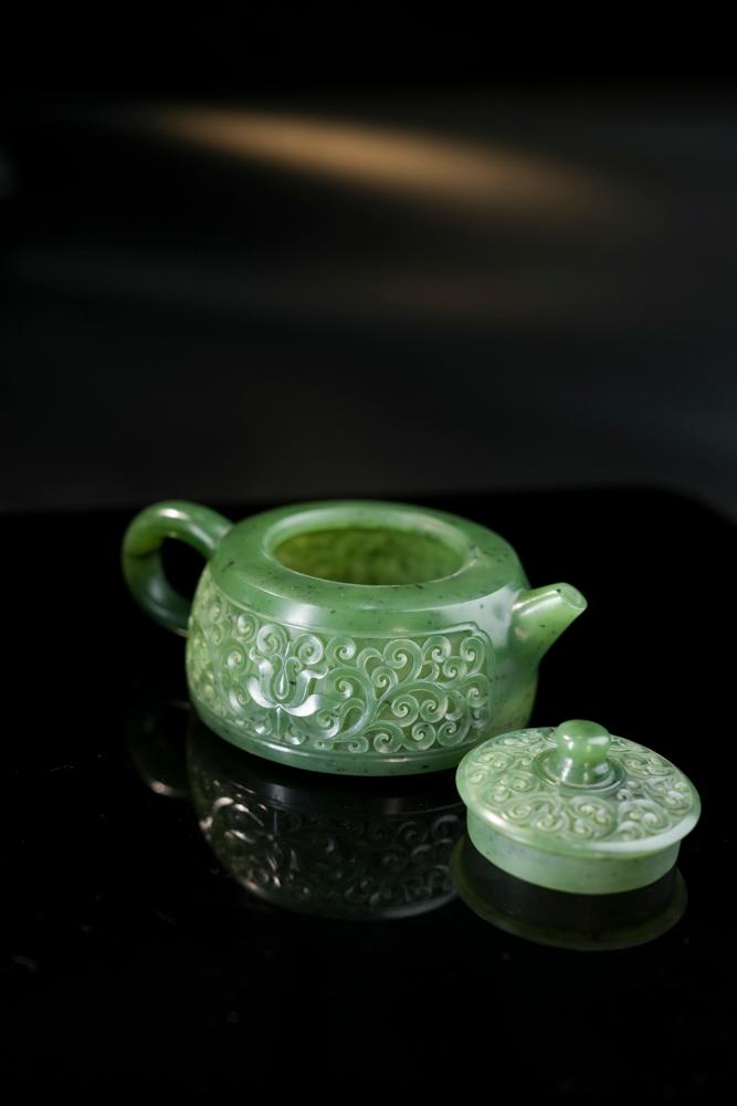 和田碧玉大师工铭刻茶壶（yc253287）