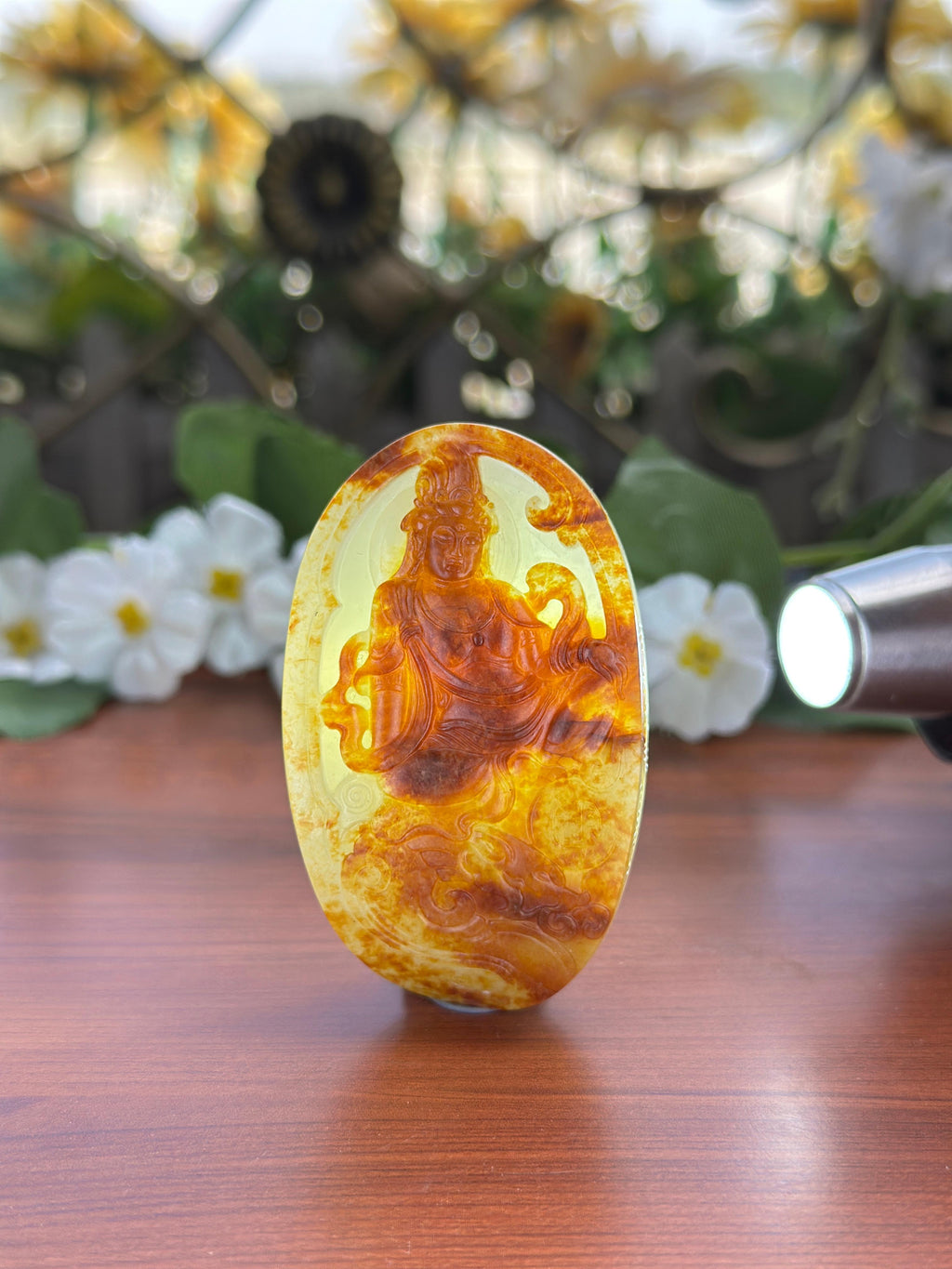 新疆和田玉臻品红皮白肉籽料自在观音挂件（有大师证）（yc708010）
