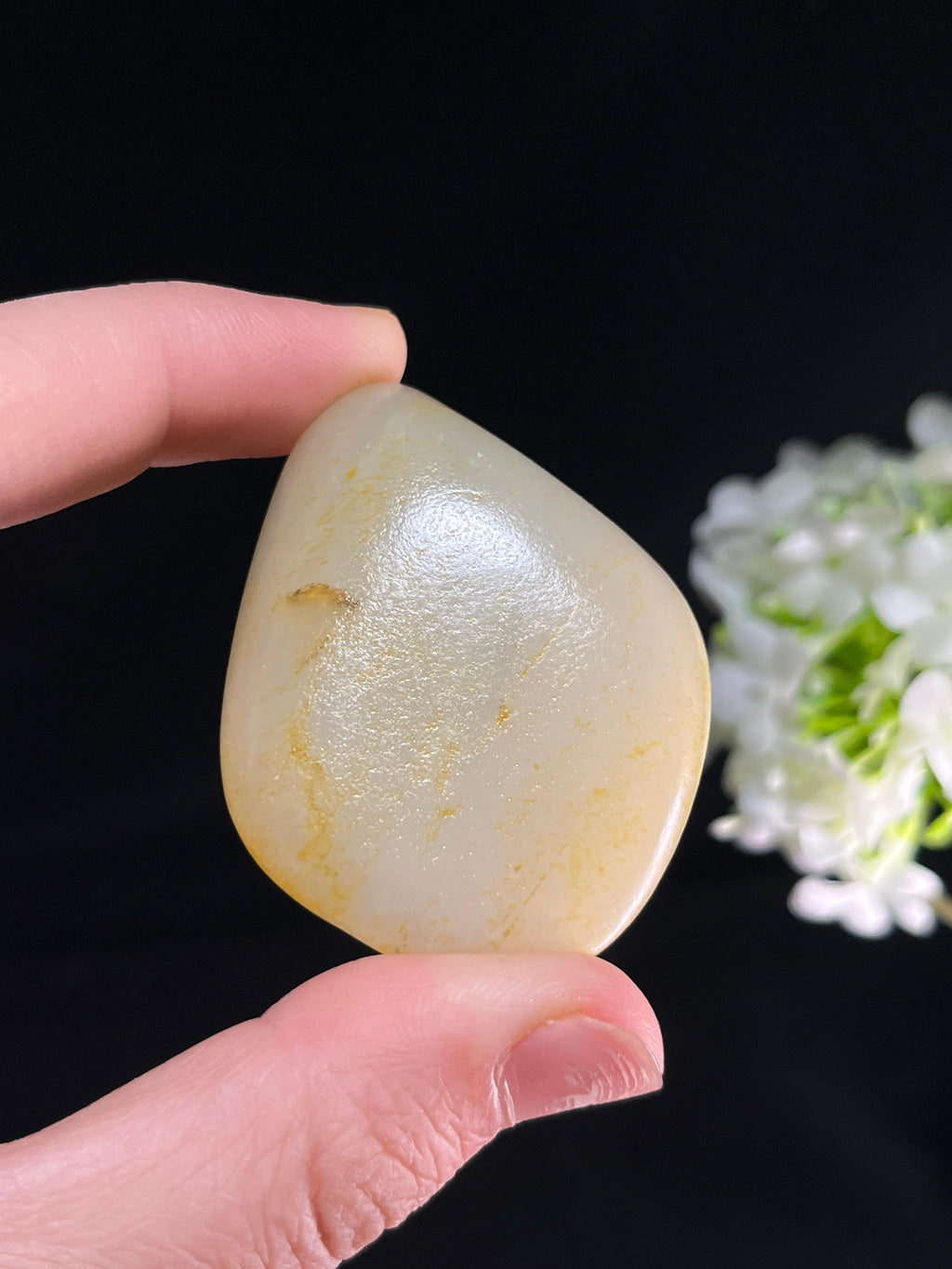 新疆和田玉洒金皮籽料原石小手把（yc251757）