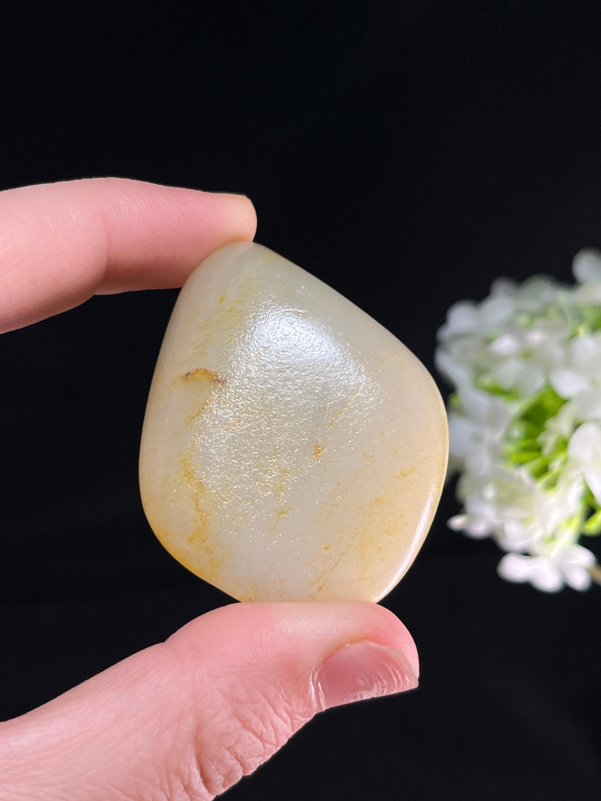 新疆和田玉洒金皮籽料原石小手把（yc251757）