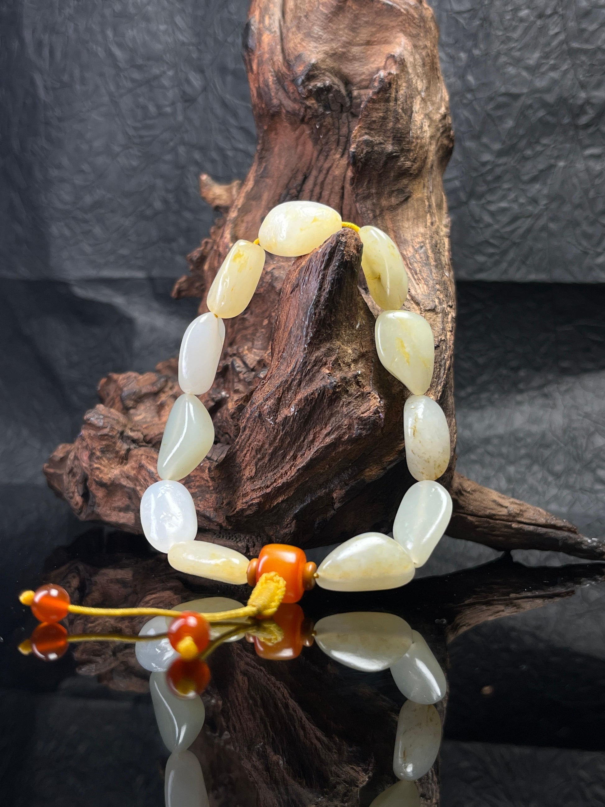 新疆和田玉天然籽料原石白玉手串（yc232535）