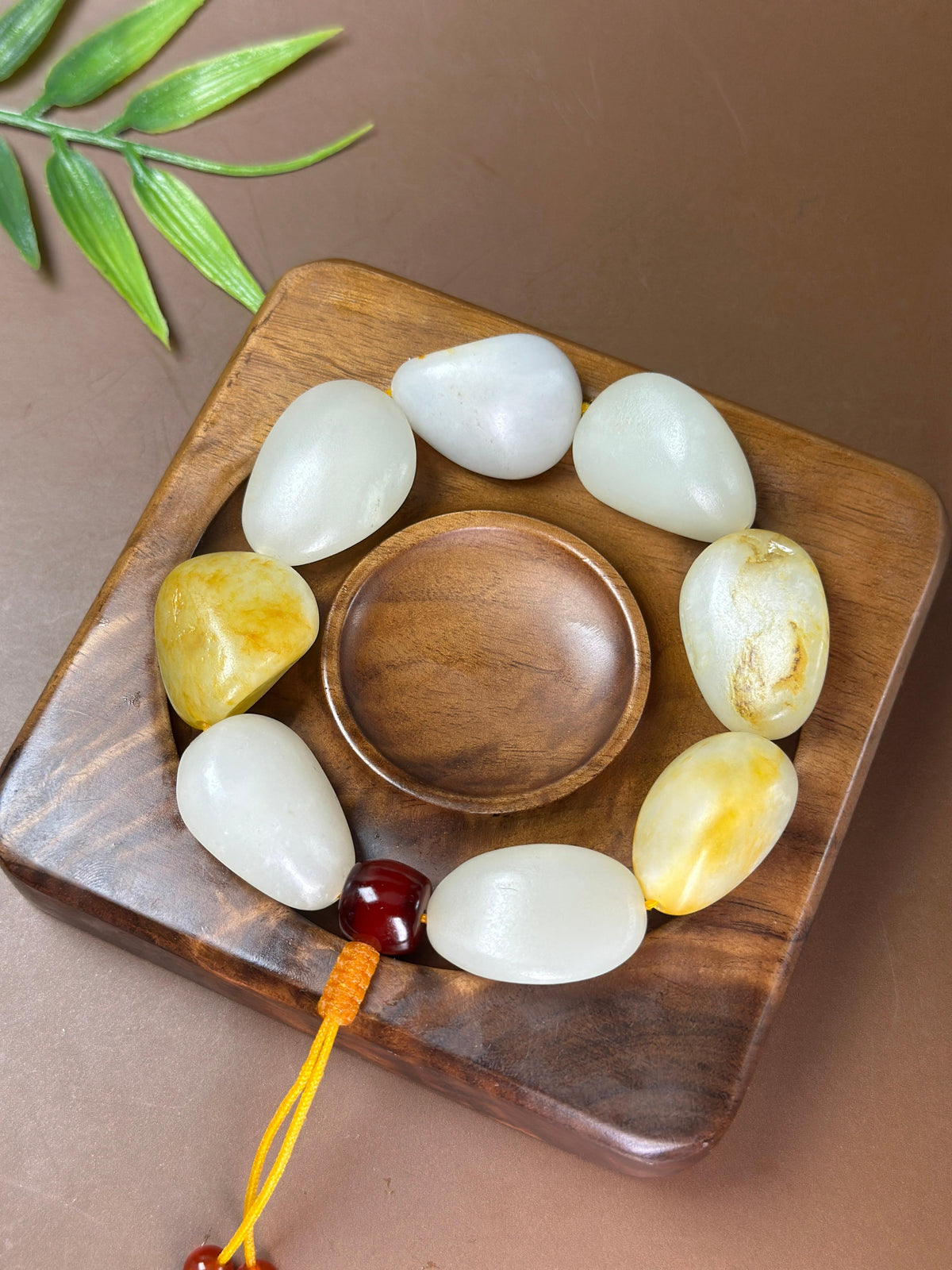新疆和田玉白玉洒金皮籽料原籽手串（8颗）（yc783770）