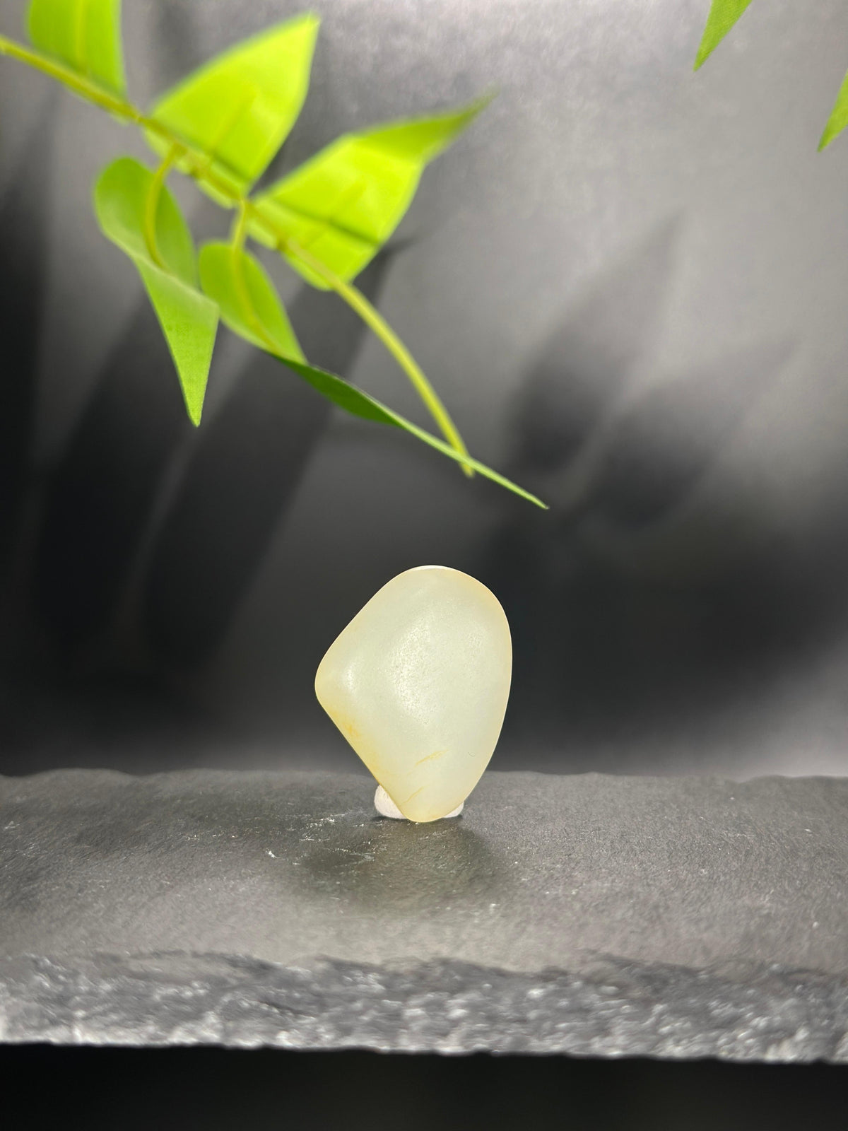 和田玉. 细肉油润淡金皮素件（yc784111）