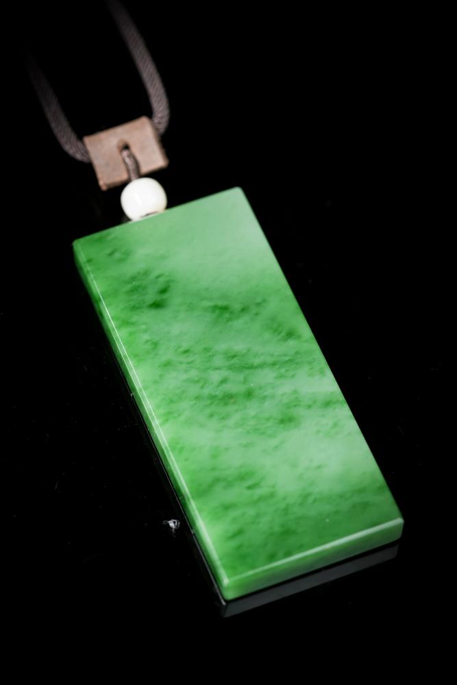 和田玉碧玉意境精品无事牌（yc253291）