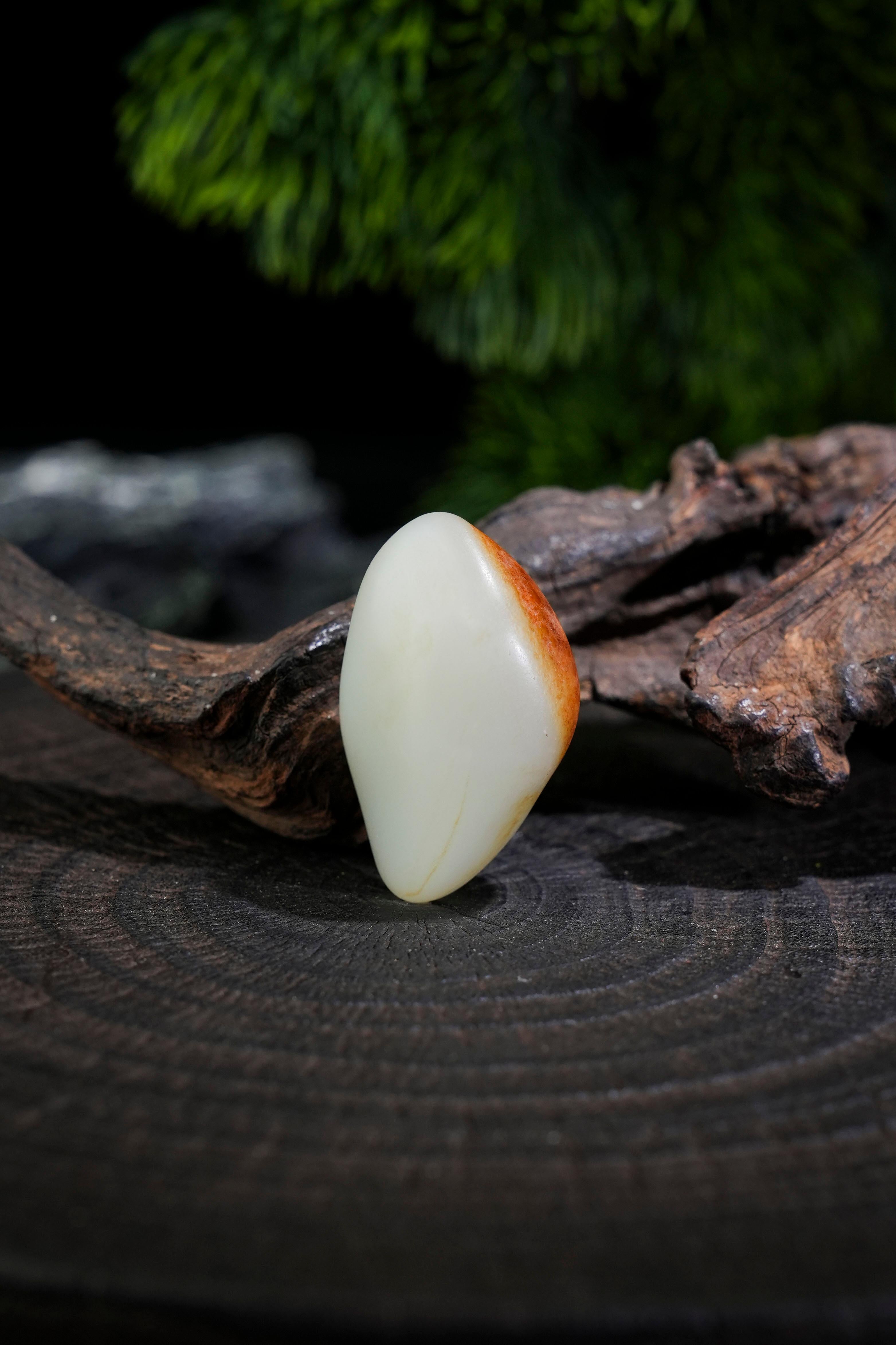 500g×7個/宝玉 厚德載玉| 玉骨凝结，毛孔隐匿，细度极高。质地内敛而刚正，肉质