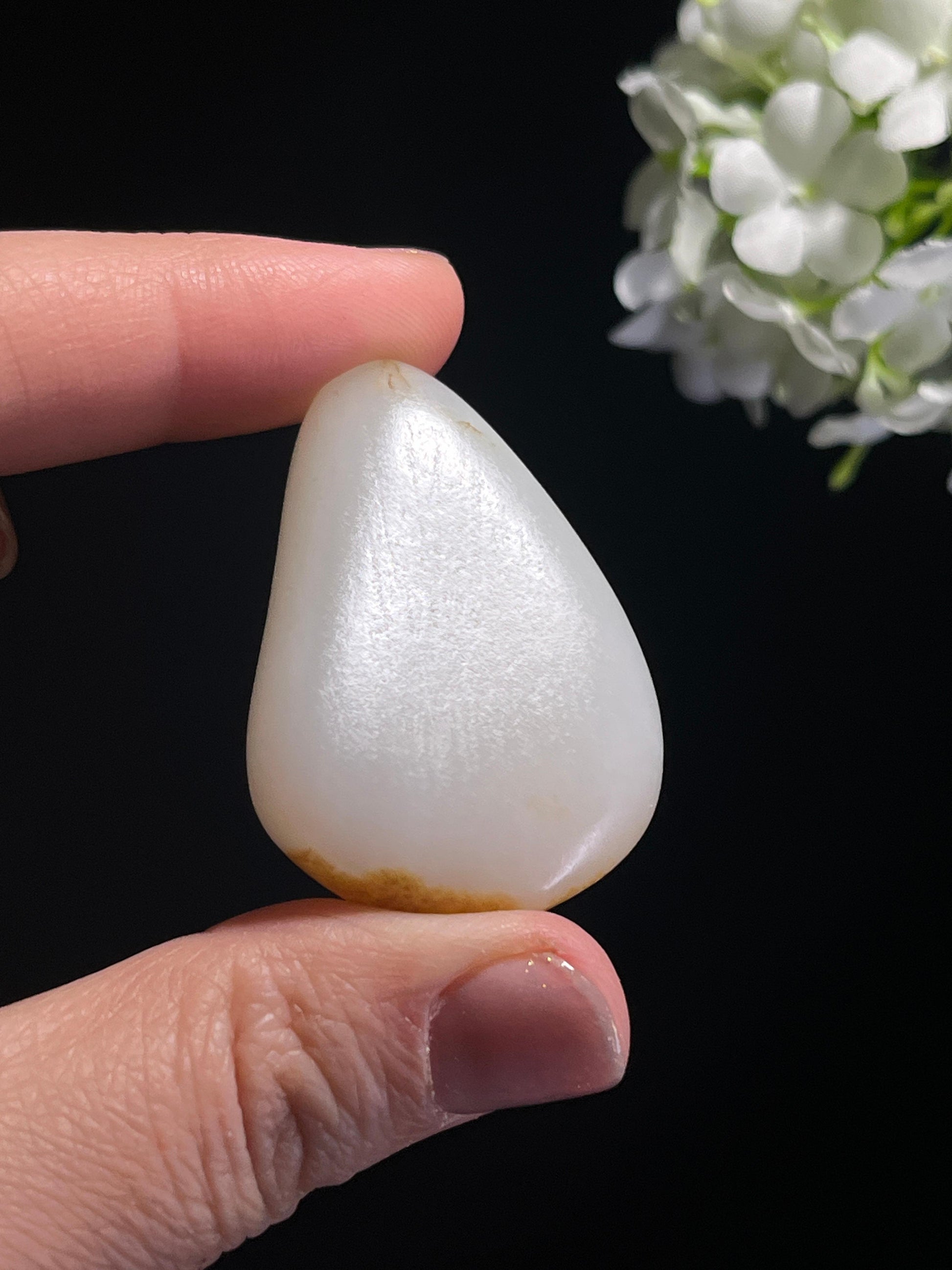 和田玉收藏级特色聚红皮籽料原石（yc262734）