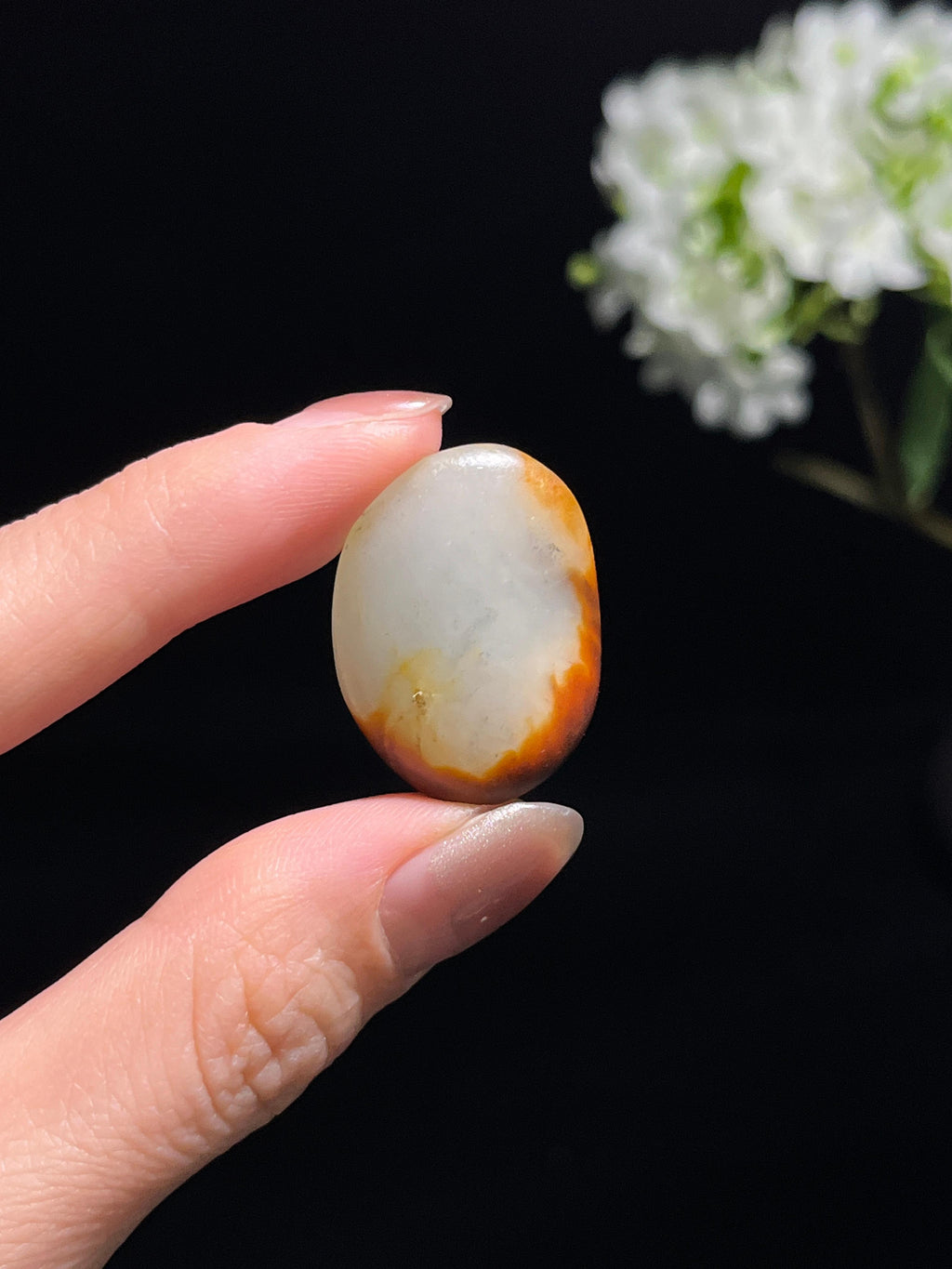 新疆和田玉聚黑红皮籽料原石（yc250768）