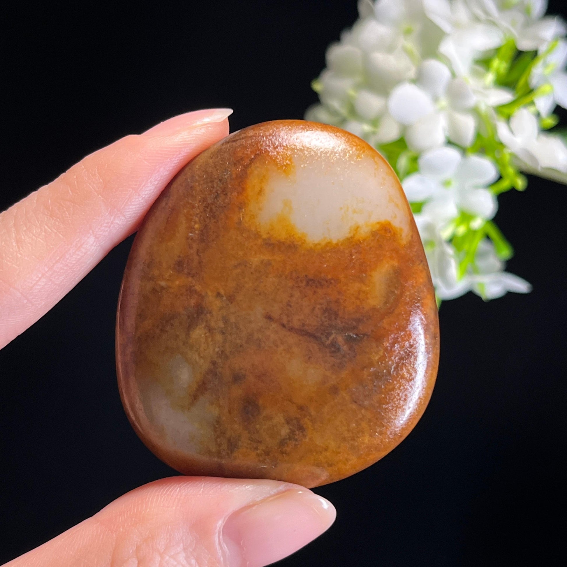 和田玉高青白“金秋裹玉”红皮秋梨皮籽料（yc334086）